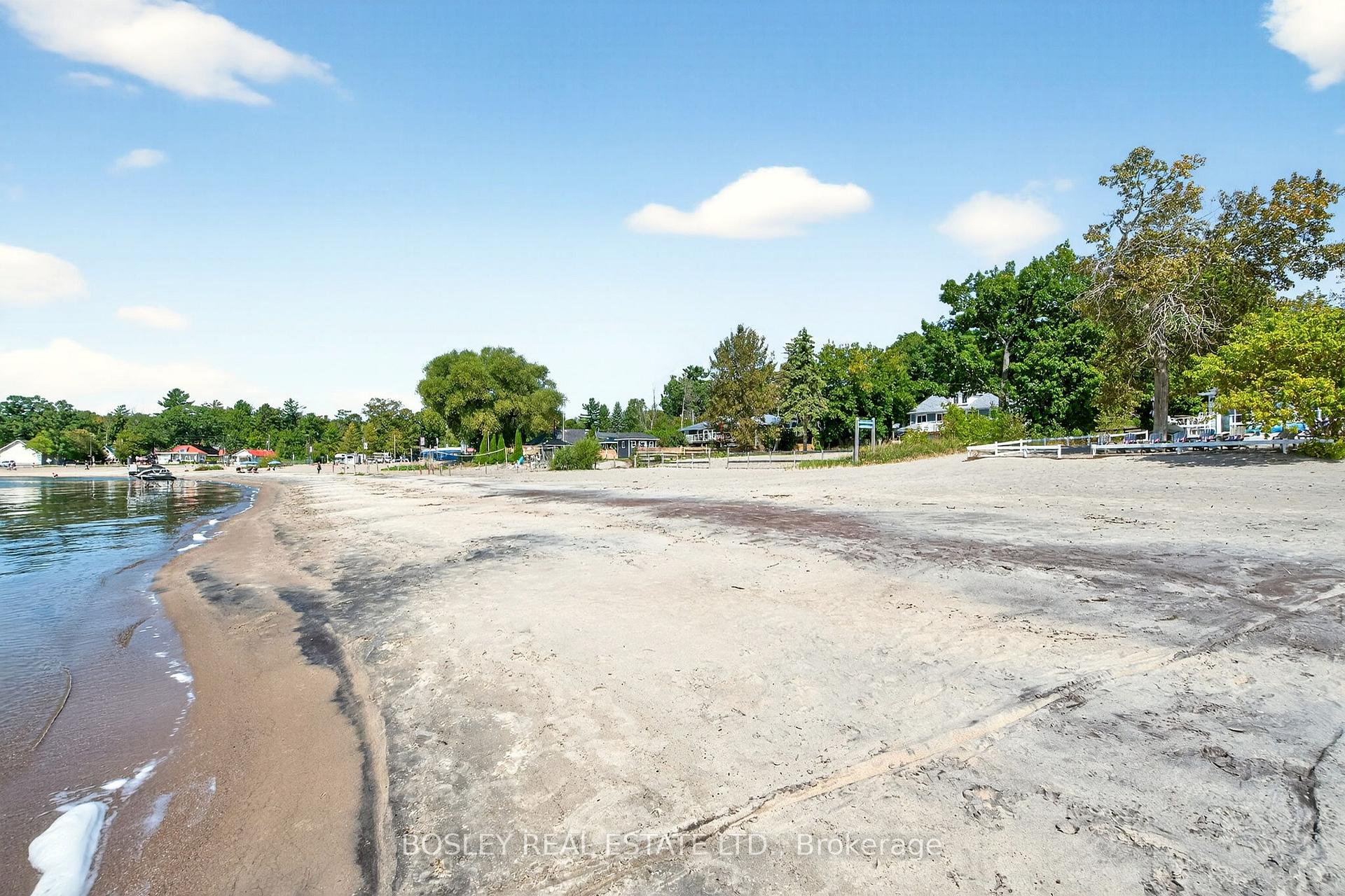 Photo 33 of 18 Tiny Beaches Road S, Tiny, Rural Tiny — HOMEH