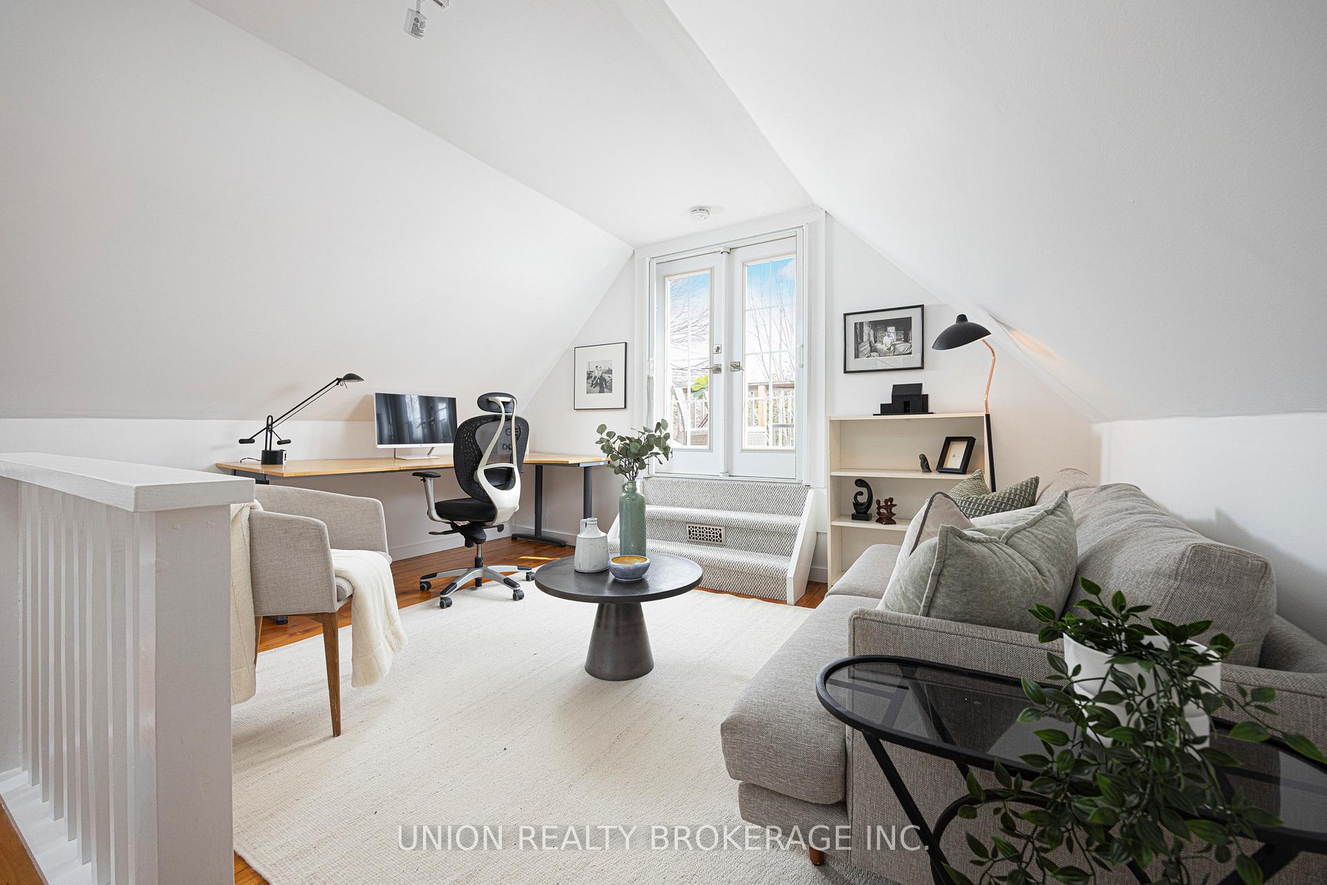Photo 32 of 35 Brooklyn Avenue, Toronto, South Riverdale — HOMEH