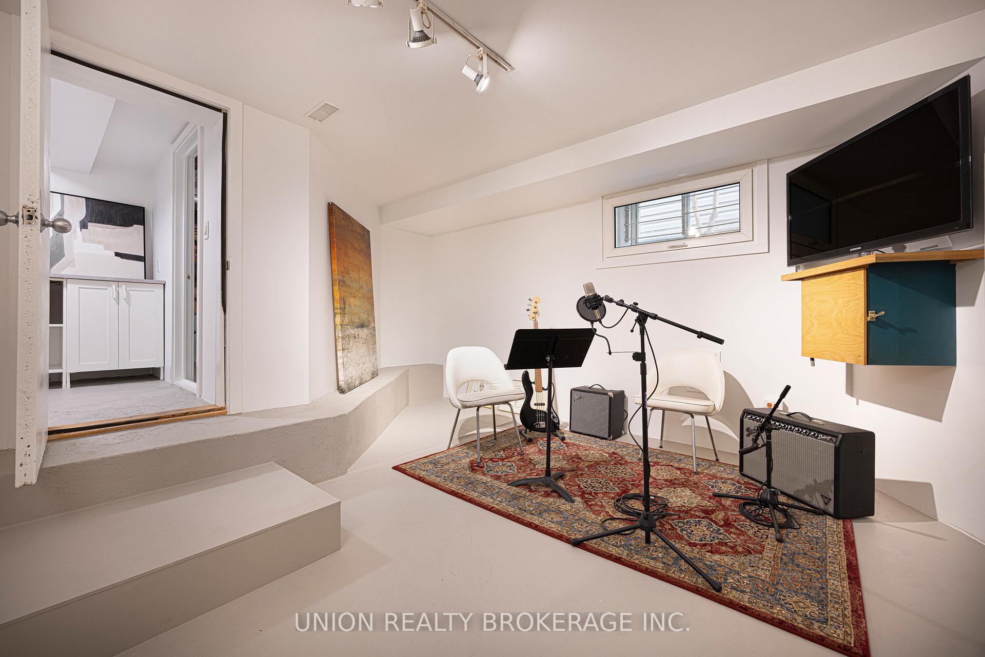 Photo 36 of 35 Brooklyn Avenue, Toronto, South Riverdale — HOMEH