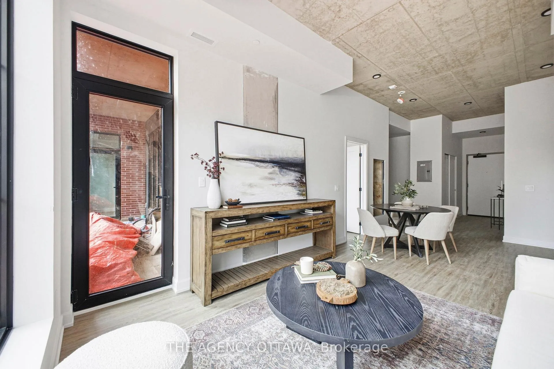 Photo 5 of Unit 401, 56 Bayswater Avenue, Ottawa, Hintonburg — HOMEH
