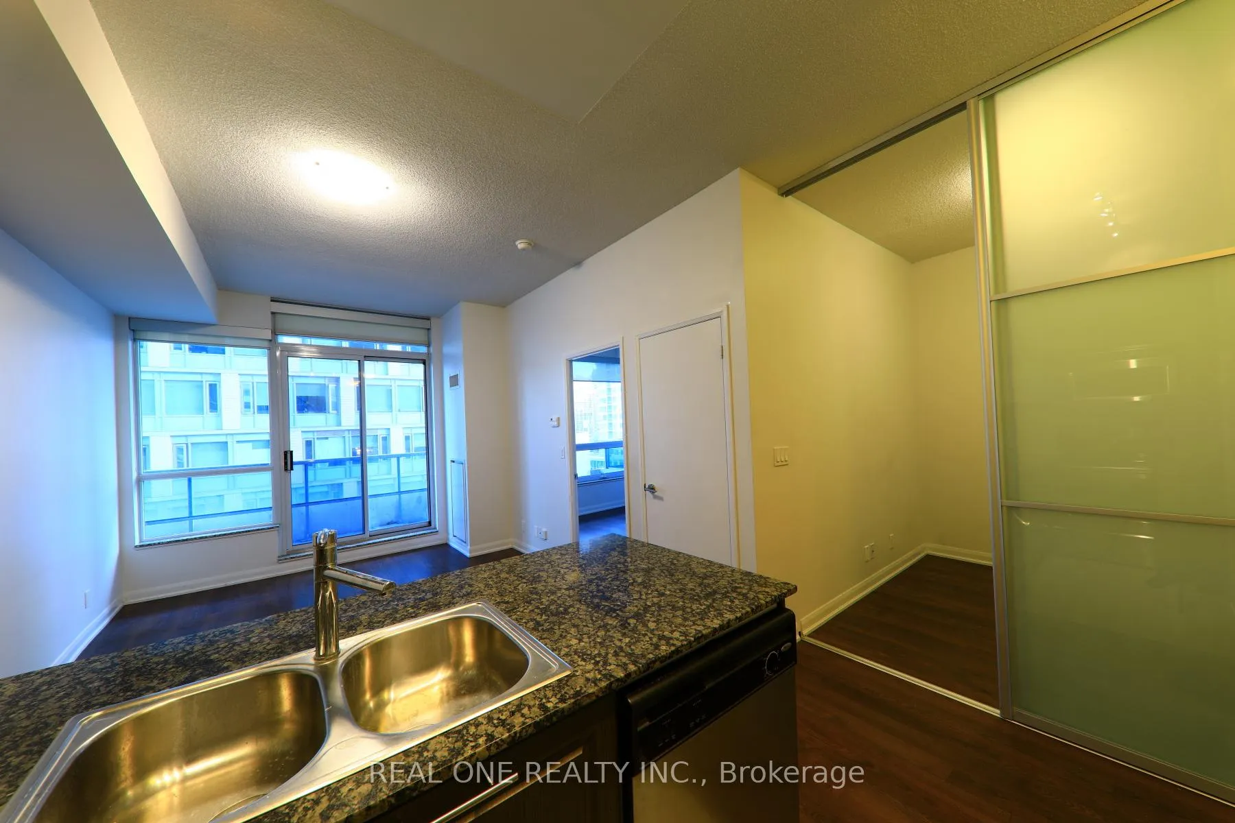 Photo 3 of Unit 506, 500 Sherbourne Street, Toronto, North St. James Town — HOMEH
