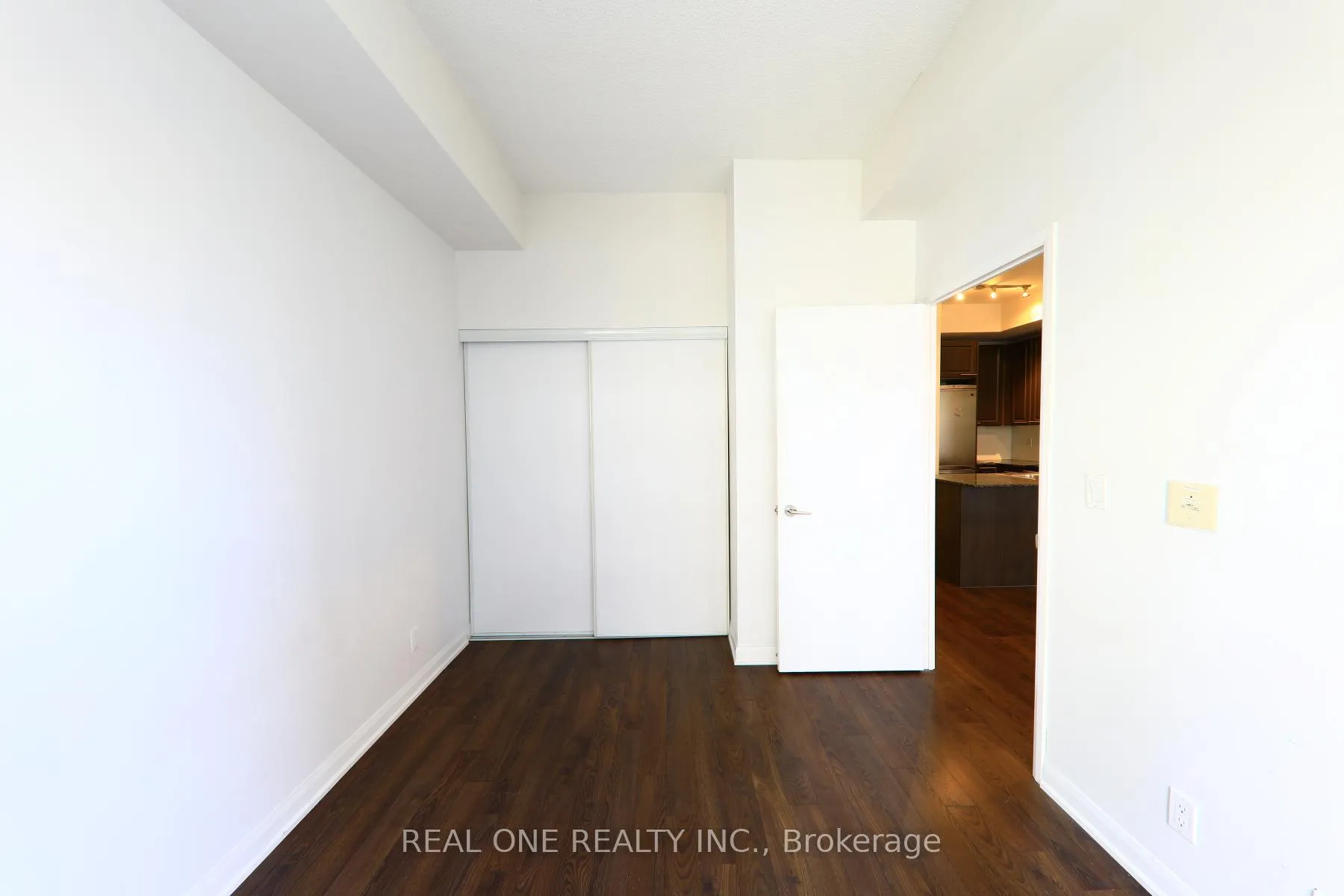 Photo 11 of Unit 506, 500 Sherbourne Street, Toronto, North St. James Town — HOMEH
