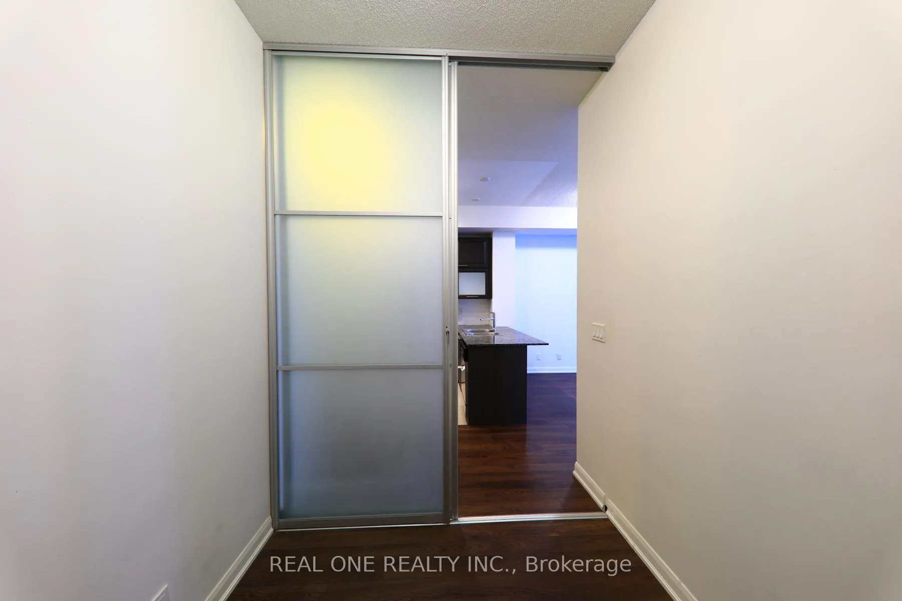 Photo 14 of Unit 506, 500 Sherbourne Street, Toronto, North St. James Town — HOMEH