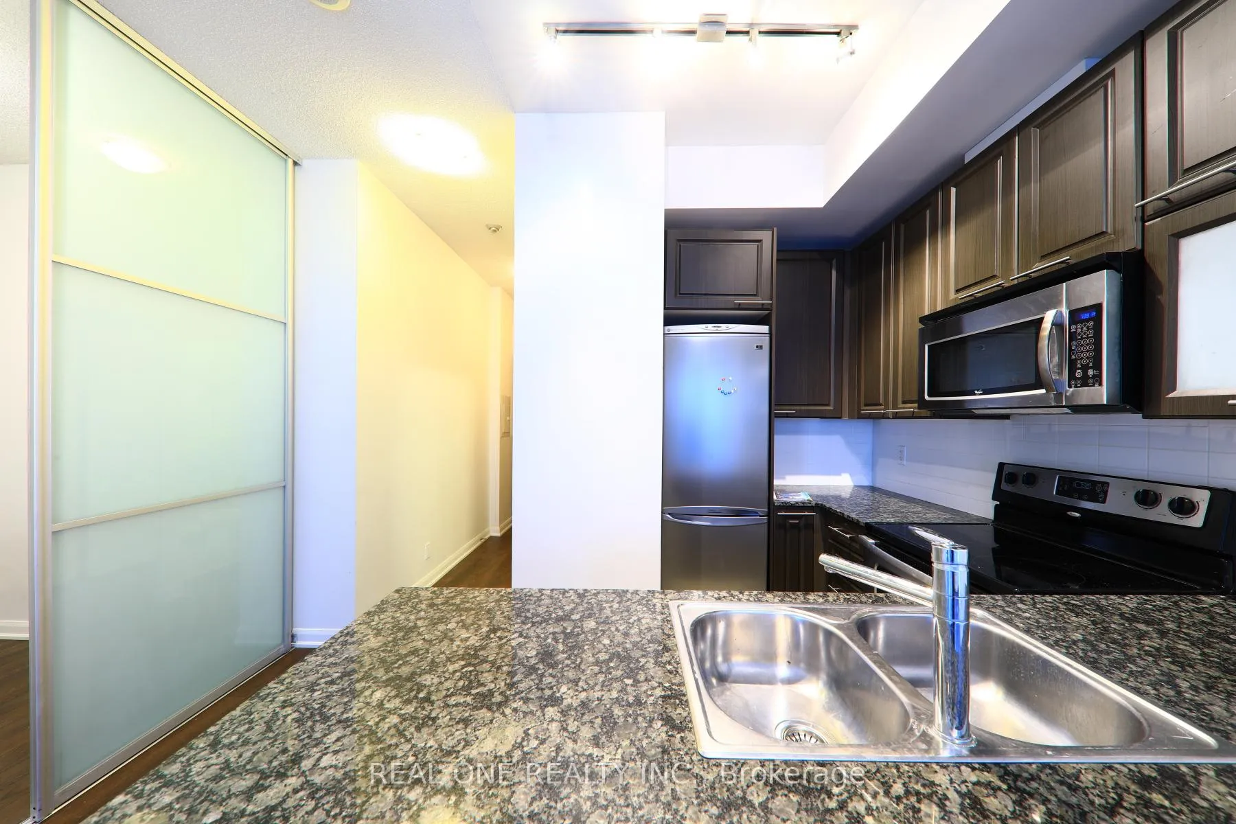 Photo 16 of Unit 506, 500 Sherbourne Street, Toronto, North St. James Town — HOMEH