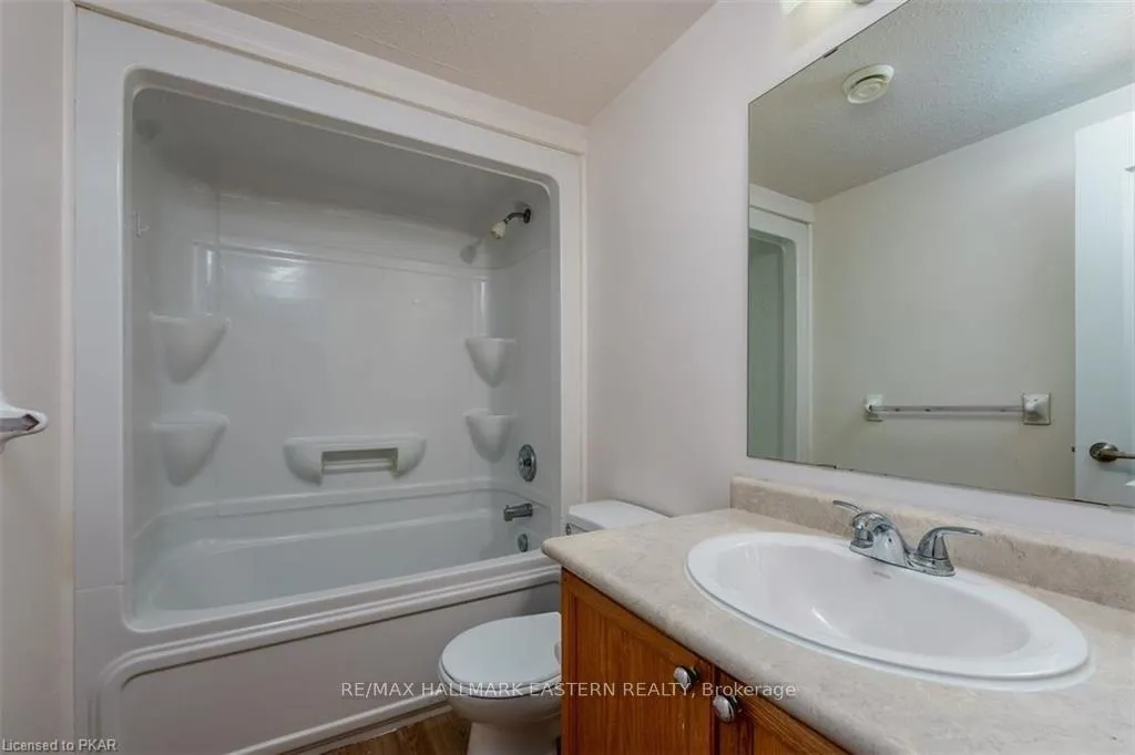 Photo 8 of Unit 705, 246 Spillsbury Drive, Peterborough, Otonabee Ward 1 — HOMEH