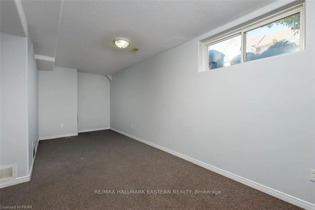 Photo 9 of Unit 705, 246 Spillsbury Drive, Peterborough, Otonabee Ward 1 — HOMEH