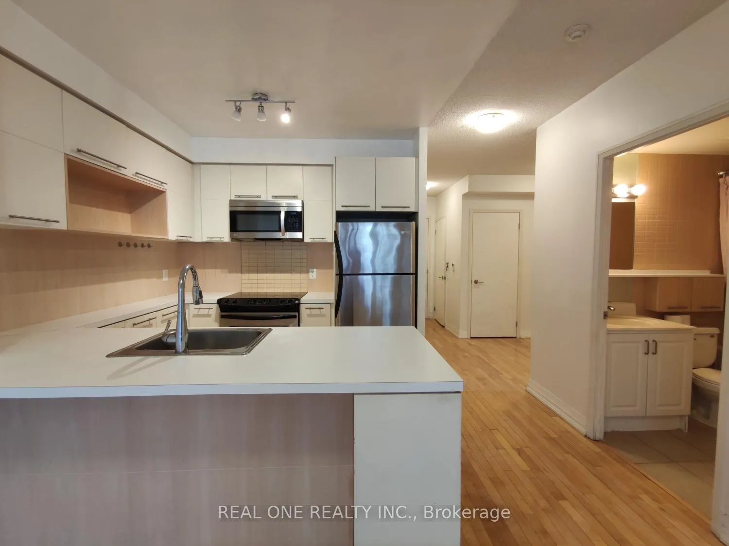Photo 4 of Unit 2606, 25 Carlton Street, Toronto, Church-Yonge Corridor — HOMEH