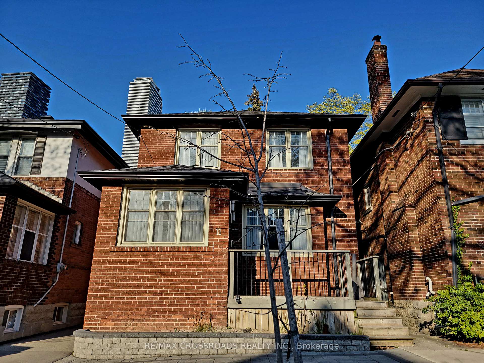 Photo 1 of 11 Maxwell Avenue, Toronto, Yonge-Eglinton — HOMEH