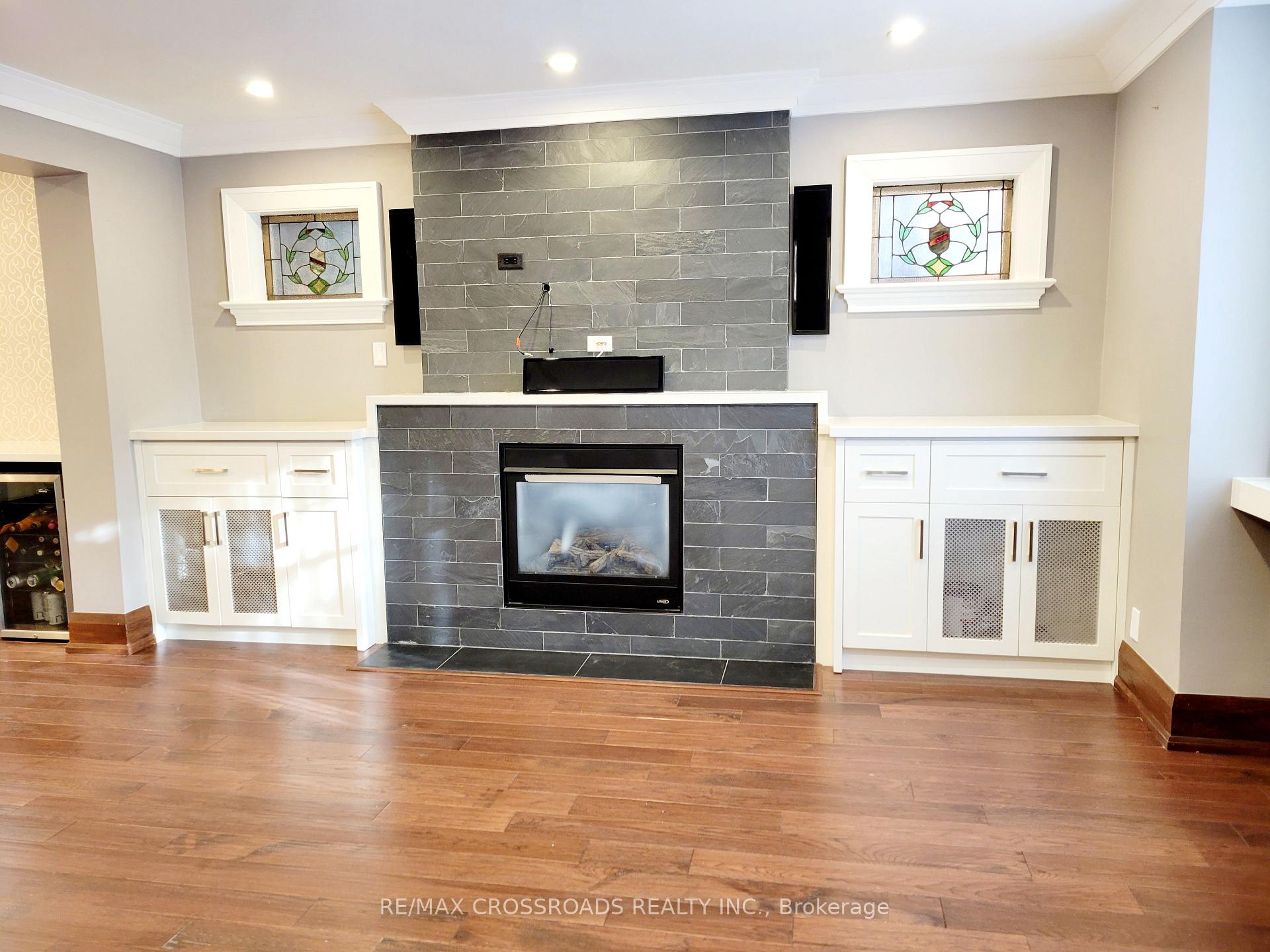 Photo 4 of 11 Maxwell Avenue, Toronto, Yonge-Eglinton — HOMEH