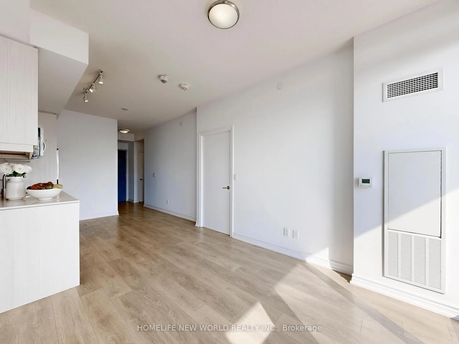 Photo 11 of Unit 1306, 32 Forest Manor Road, North York, Henry Farm — HOMEH