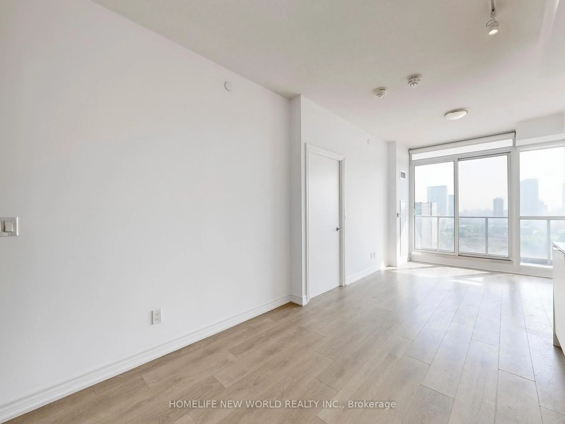 Photo 14 of Unit 1306, 32 Forest Manor Road, North York, Henry Farm — HOMEH