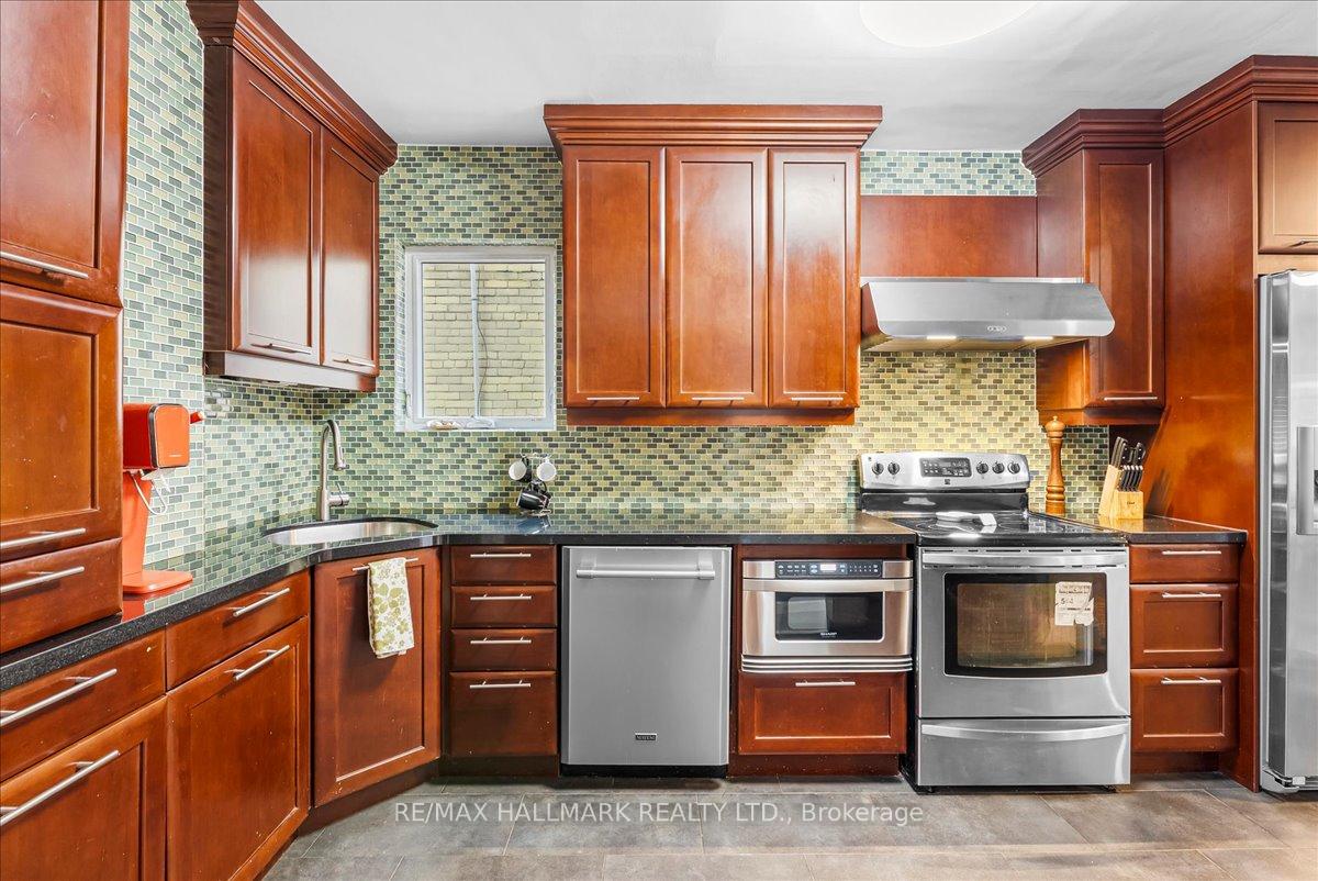 Photo 8 of 169 Ashdale Avenue, Toronto, Greenwood-Coxwell — HOMEH
