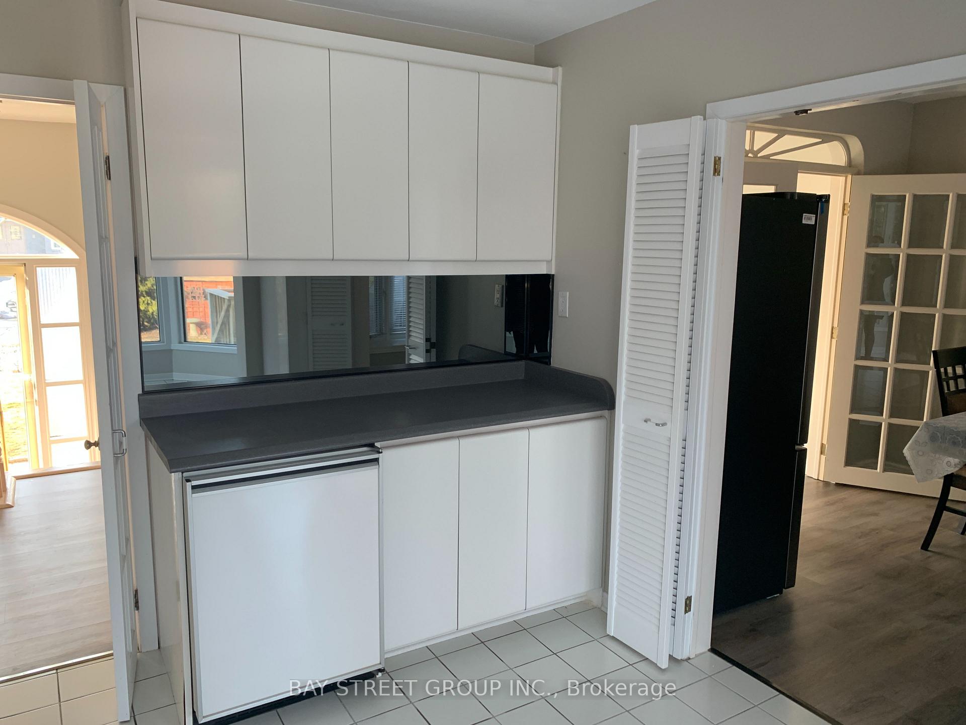 Photo 6 of Unit Upper, 24 Cross Hill Road, Scarborough, L'Amoreaux — HOMEH