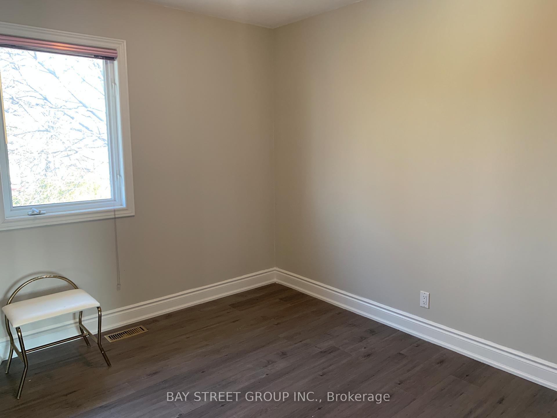 Photo 34 of Unit Upper, 24 Cross Hill Road, Scarborough, L'Amoreaux — HOMEH