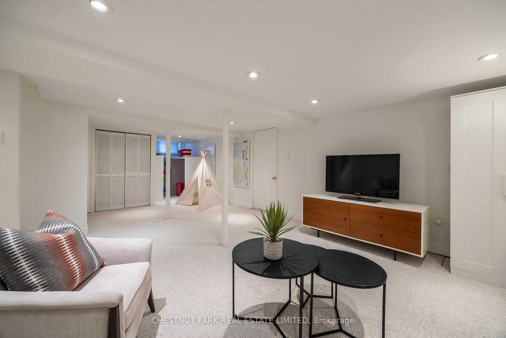 Photo 35 of 63 St Leonards Avenue, Toronto, Lawrence Park South — HOMEH