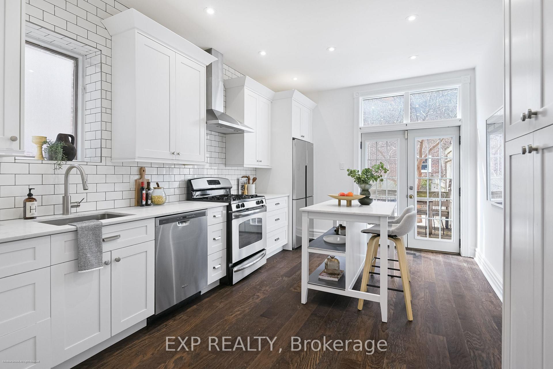 Photo 6 of 652 Ossington Avenue, Toronto, Palmerston-Little Italy — HOMEH
