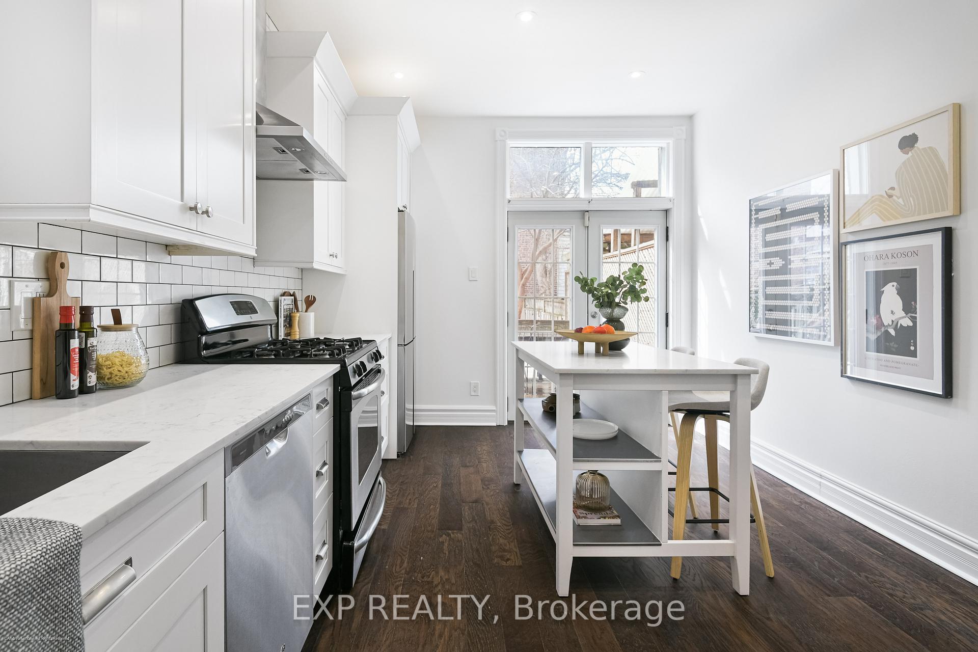 Photo 7 of 652 Ossington Avenue, Toronto, Palmerston-Little Italy — HOMEH