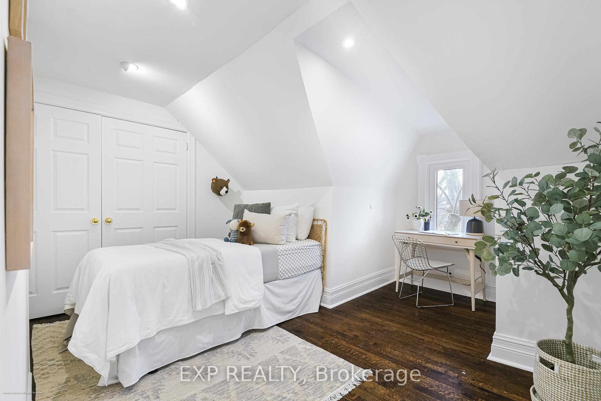 Photo 18 of 652 Ossington Avenue, Toronto, Palmerston-Little Italy — HOMEH