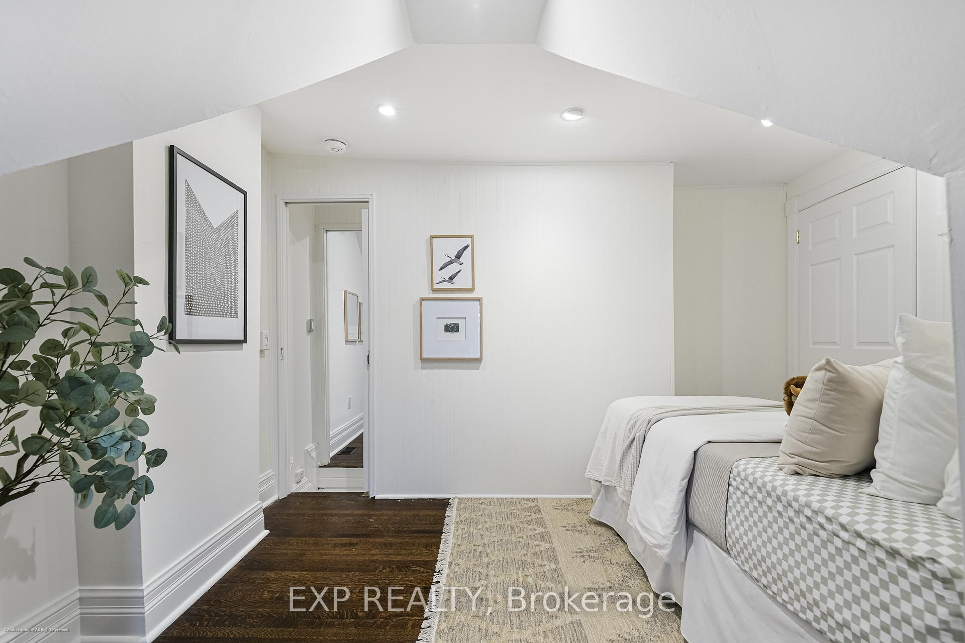 Photo 19 of 652 Ossington Avenue, Toronto, Palmerston-Little Italy — HOMEH