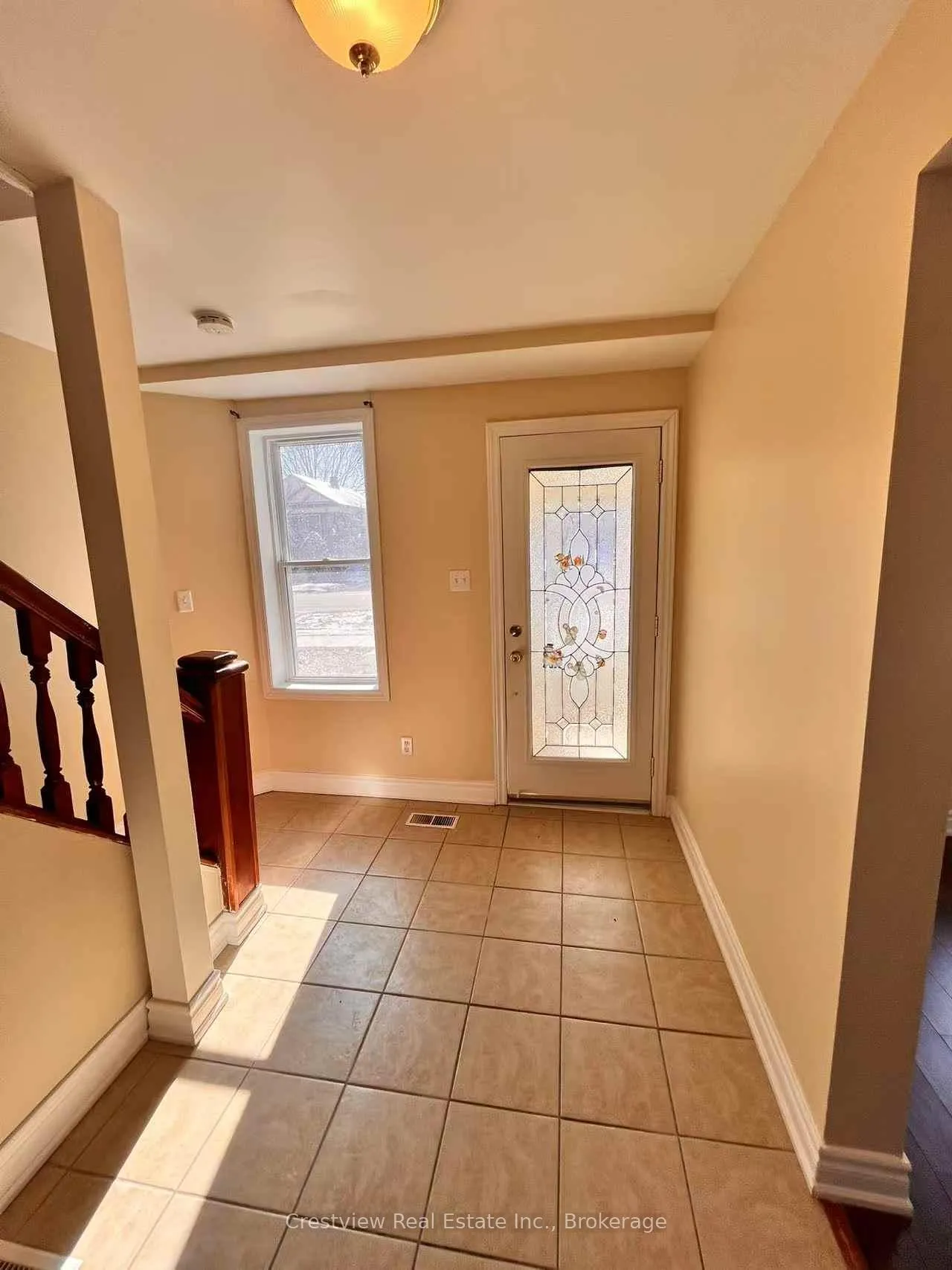 Photo 3 of 96 John Street, Barrie, Sanford — HOMEH