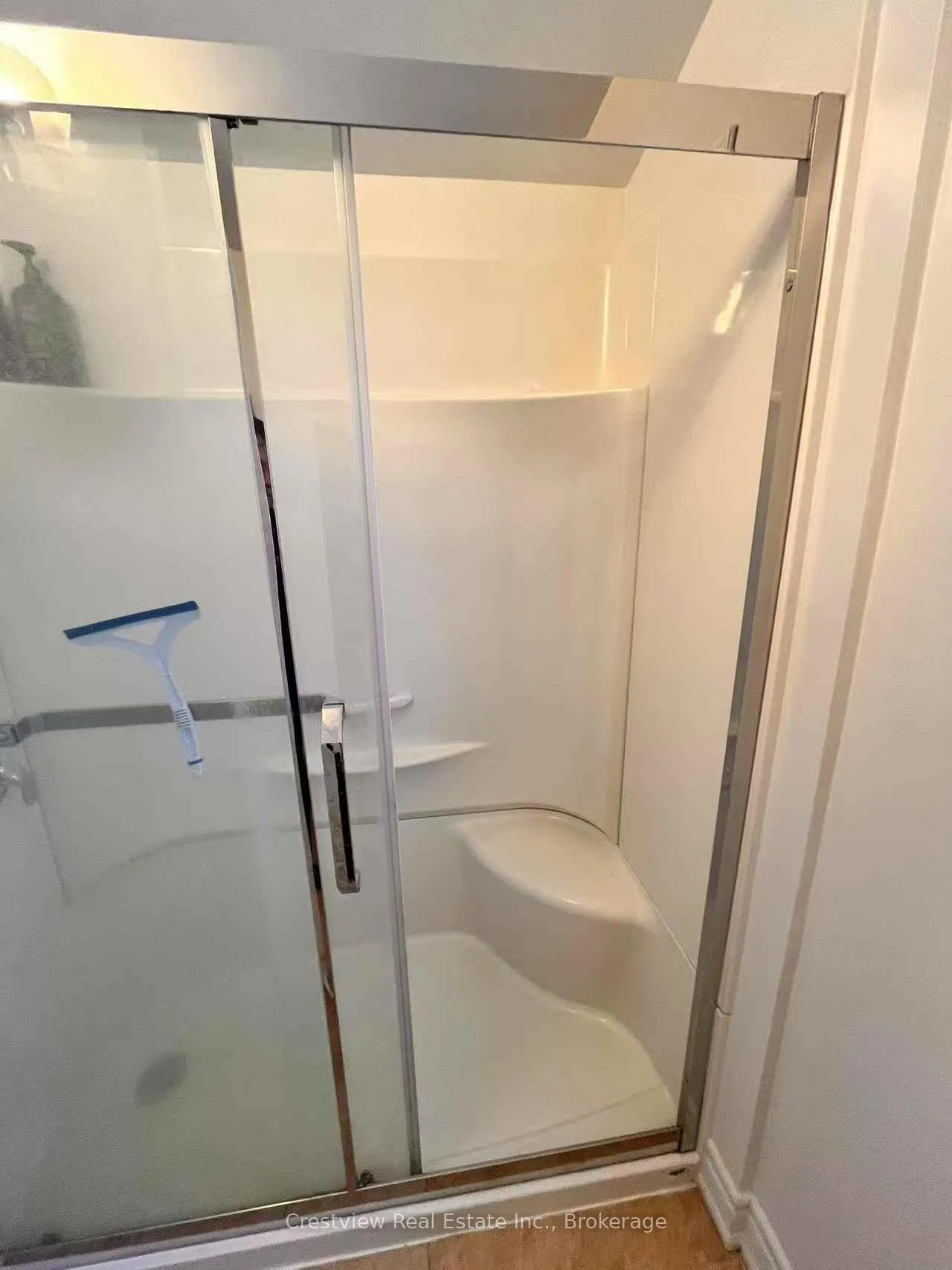 Photo 10 of 96 John Street, Barrie, Sanford — HOMEH