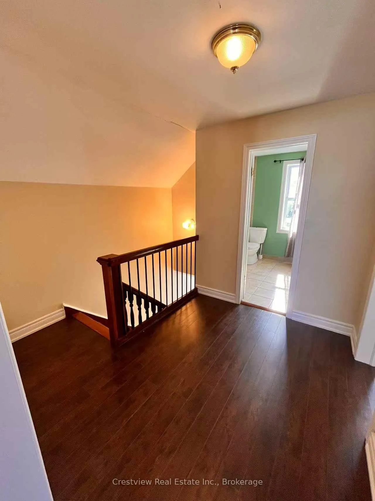 Photo 12 of 96 John Street, Barrie, Sanford — HOMEH