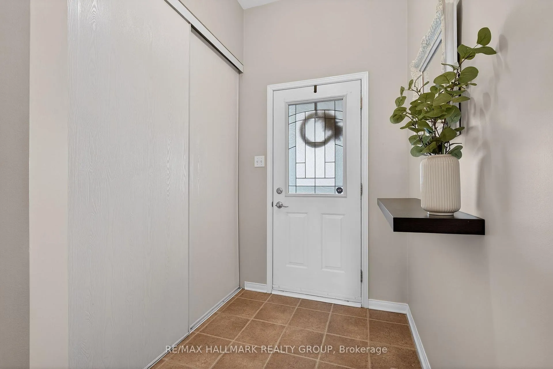 Photo 3 of Unit 74, 404 Hillsboro Private, Ottawa, Kanata - Emerald Meadows/Trailwest — HOMEH