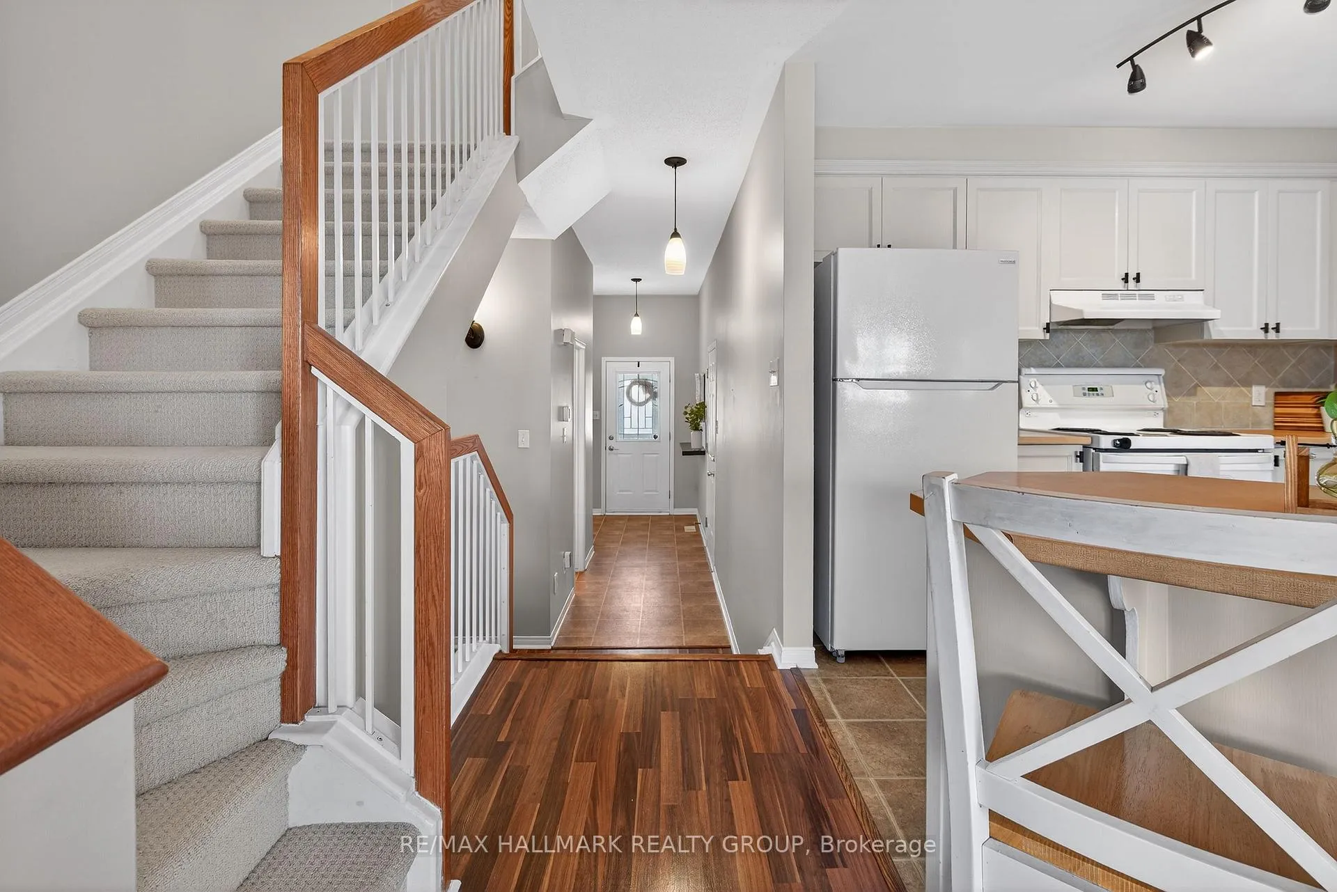 Photo 13 of Unit 74, 404 Hillsboro Private, Ottawa, Kanata - Emerald Meadows/Trailwest — HOMEH