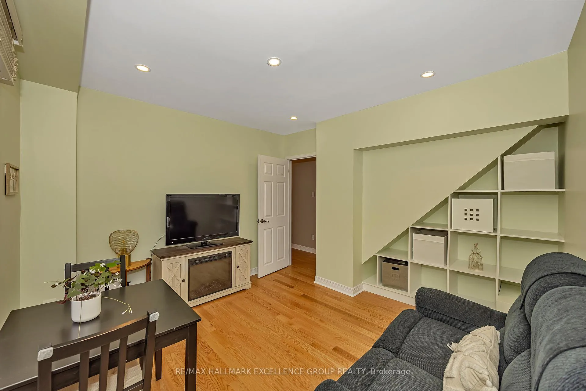 Photo 20 of 2691 Colman Street, Ottawa, Riverside Park — HOMEH