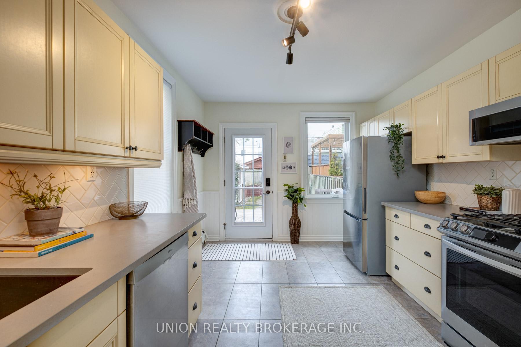 Photo 7 of 186 Leslie Street, Toronto, South Riverdale — HOMEH