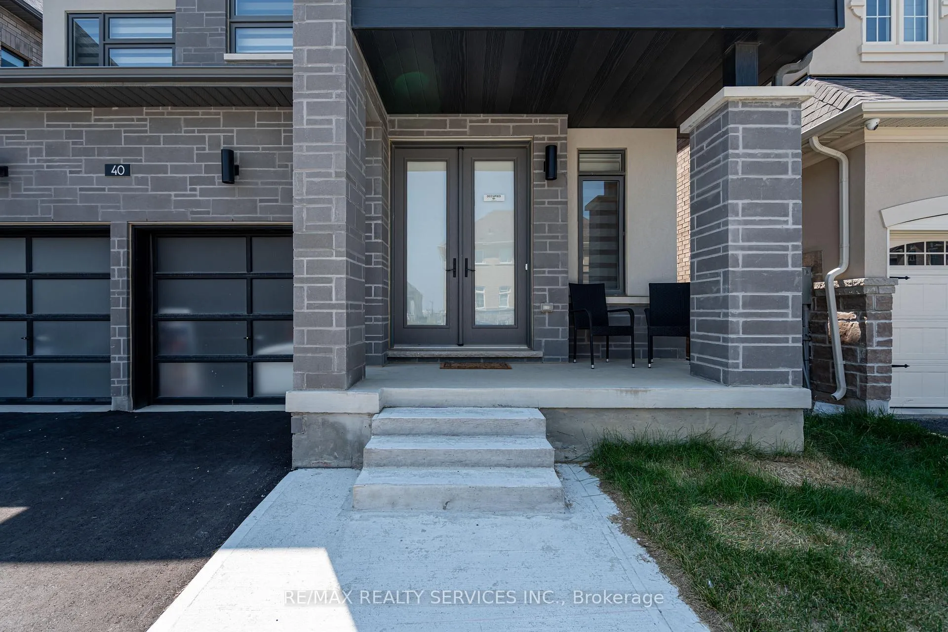 Photo 9 of 40 Icon Street, Brampton, Sandringham-Wellington North — HOMEH