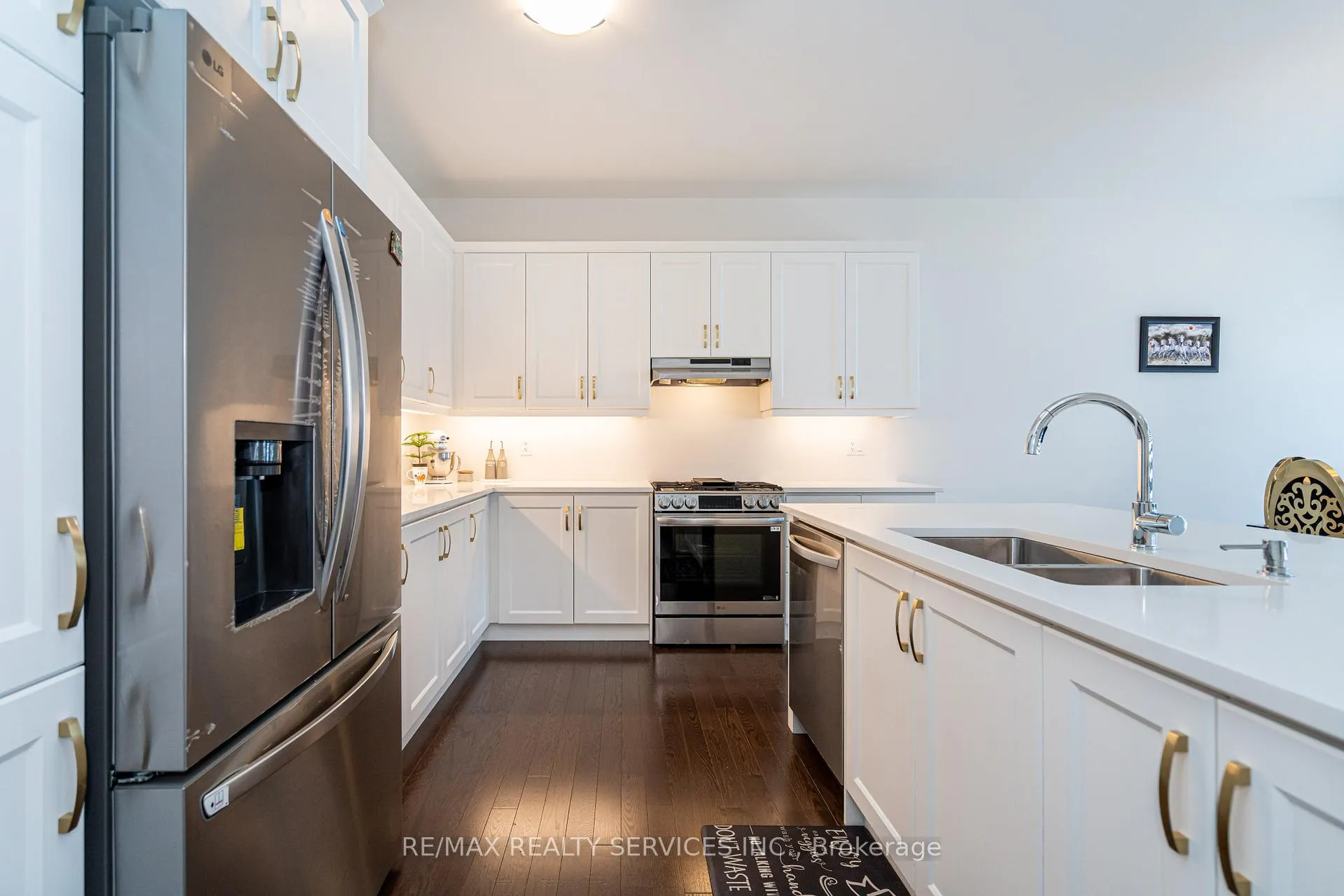 Photo 20 of 40 Icon Street, Brampton, Sandringham-Wellington North — HOMEH