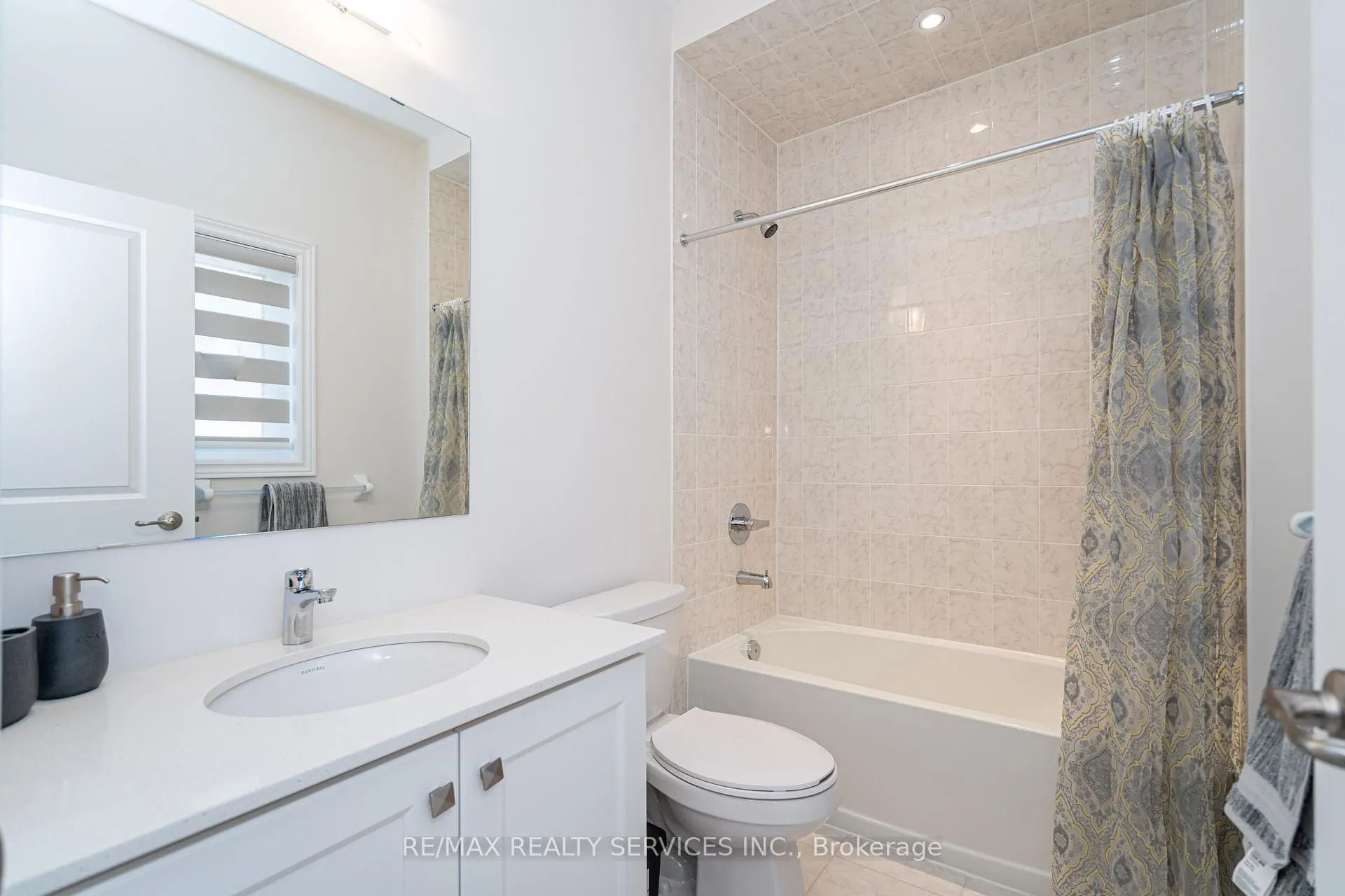 Photo 43 of 40 Icon Street, Brampton, Sandringham-Wellington North — HOMEH