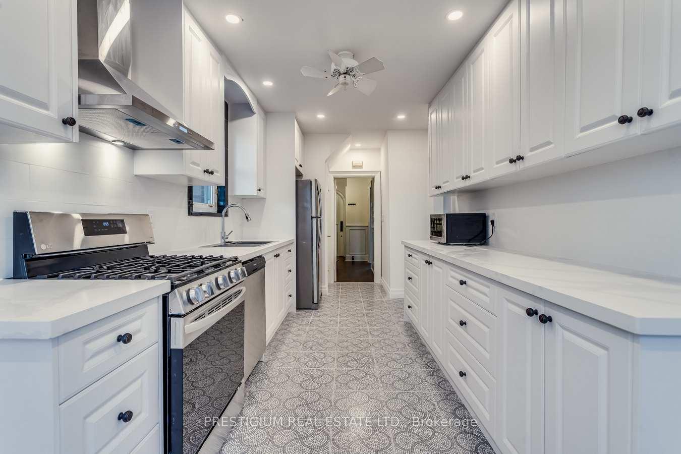 Photo 11 of 87 Elwood Boulevard, Toronto, Lawrence Park South — HOMEH