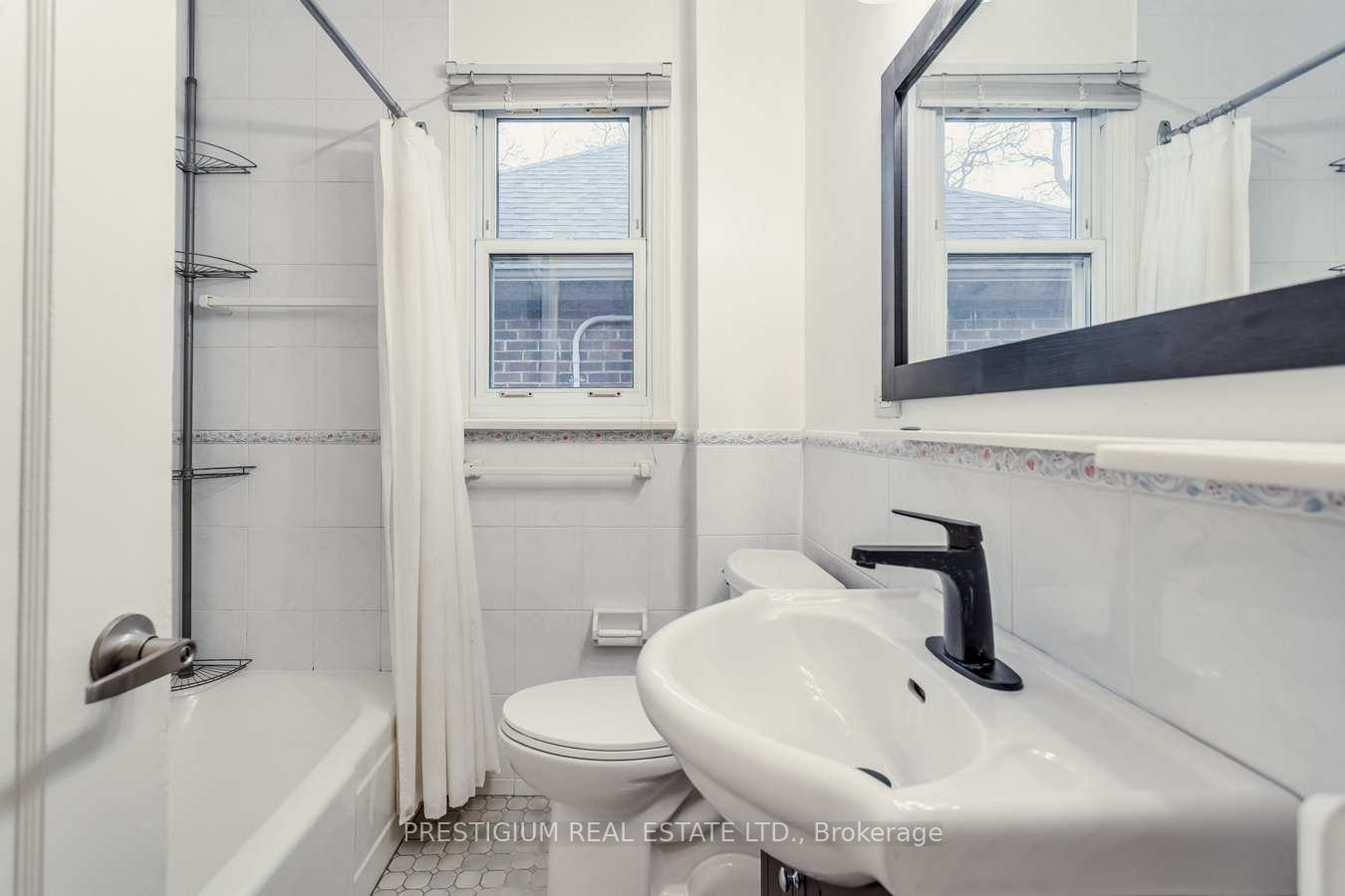 Photo 23 of 87 Elwood Boulevard, Toronto, Lawrence Park South — HOMEH
