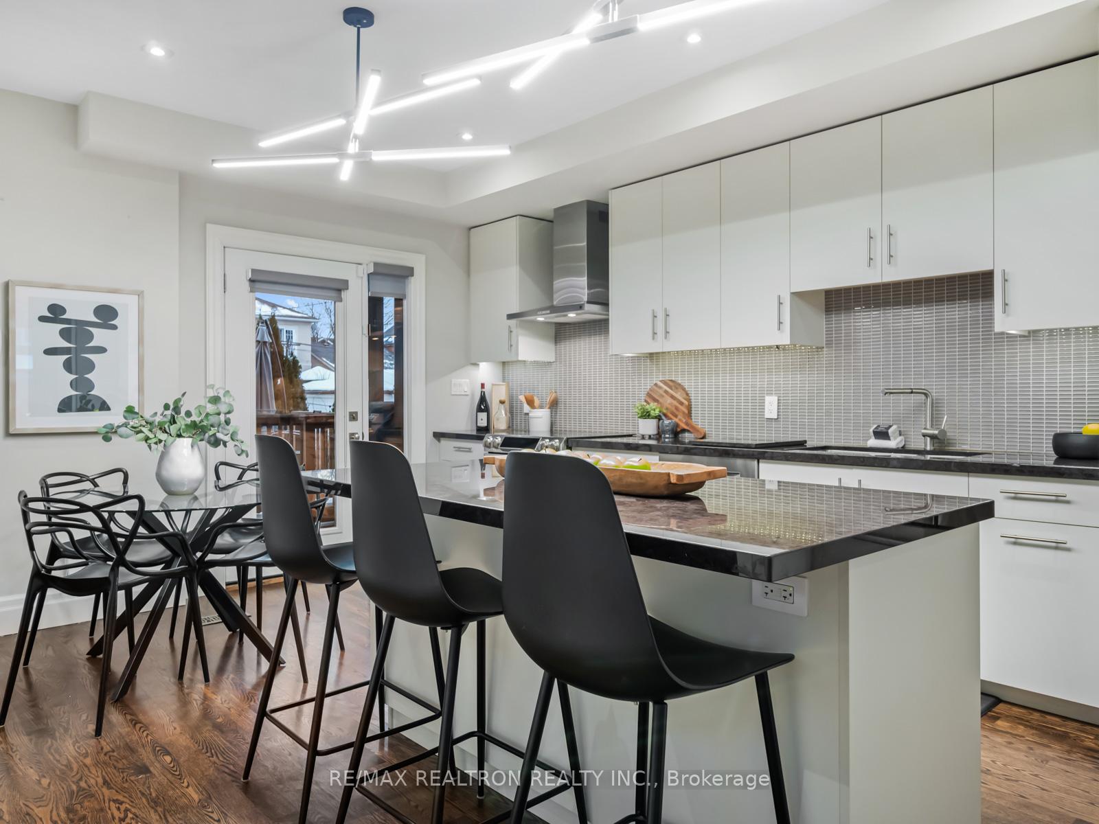 Photo 10 of 517 Northcliffe Boulevard, Toronto, Oakwood Village — HOMEH