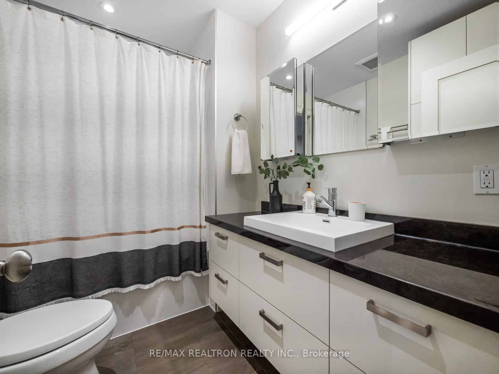 Photo 6 of 517 Northcliffe Boulevard, Toronto, Oakwood Village — HOMEH