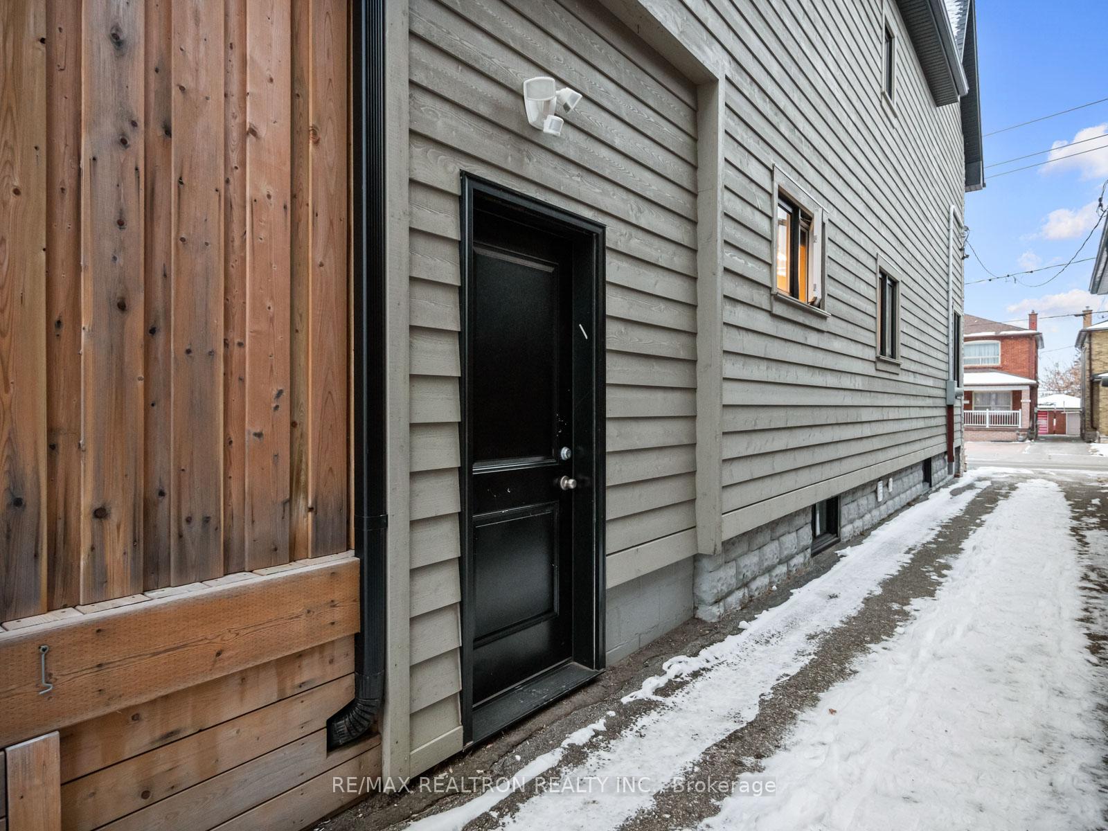 Photo 28 of 517 Northcliffe Boulevard, Toronto, Oakwood Village — HOMEH