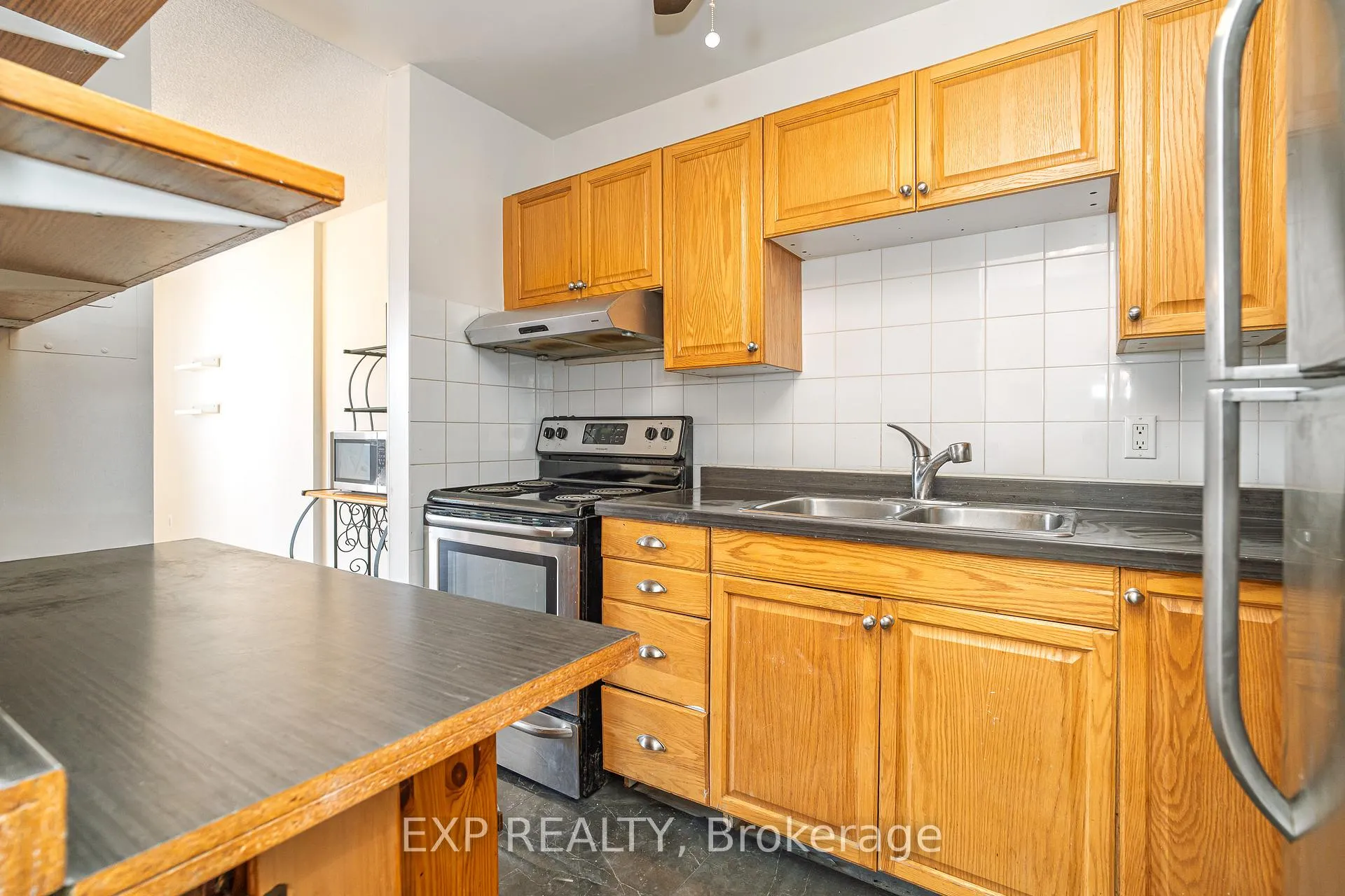 Photo 11 of Unit 415, 2000 Jasmine Crescent, Ottawa, Beacon Hill South — HOMEH