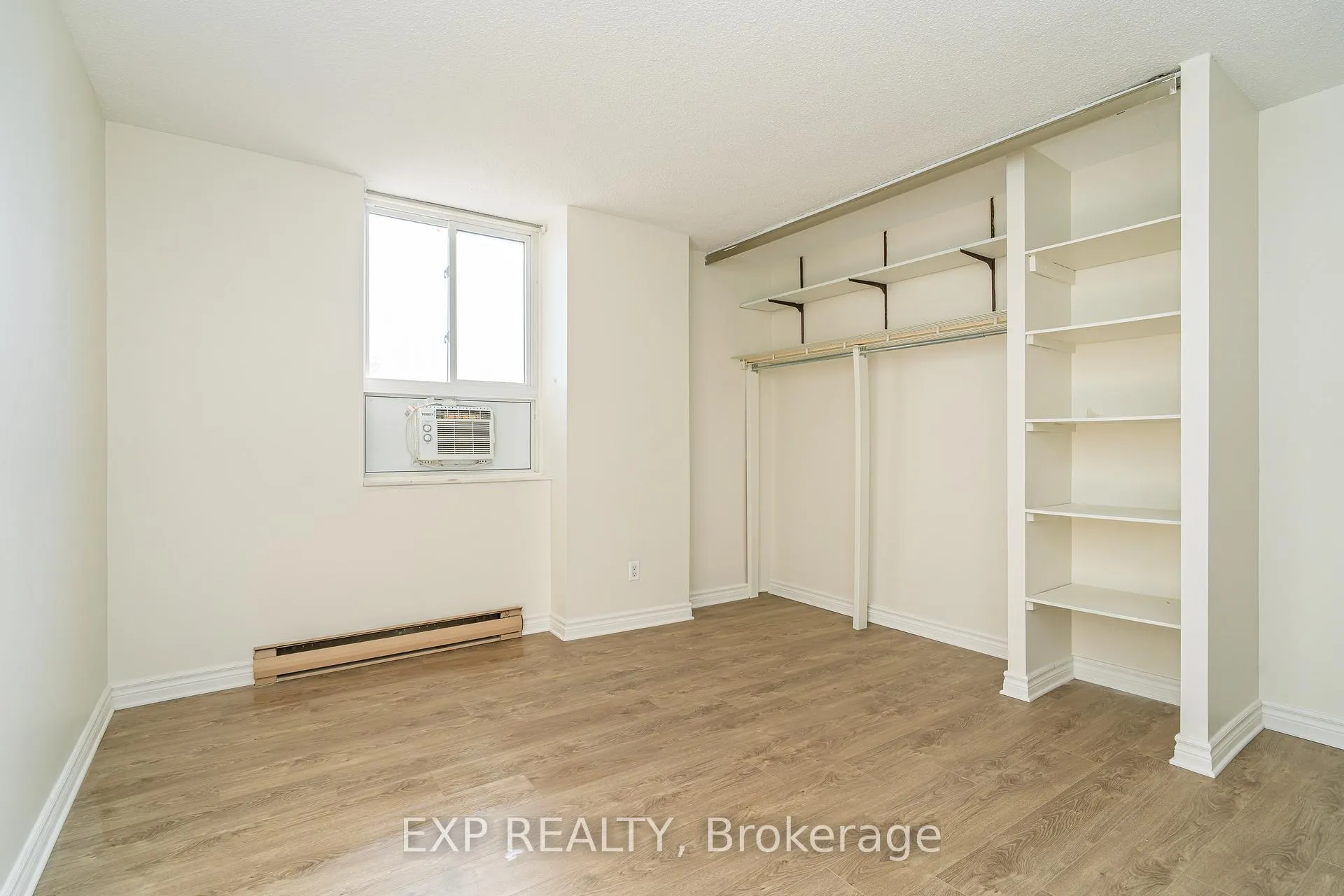 Photo 18 of Unit 415, 2000 Jasmine Crescent, Ottawa, Beacon Hill South — HOMEH