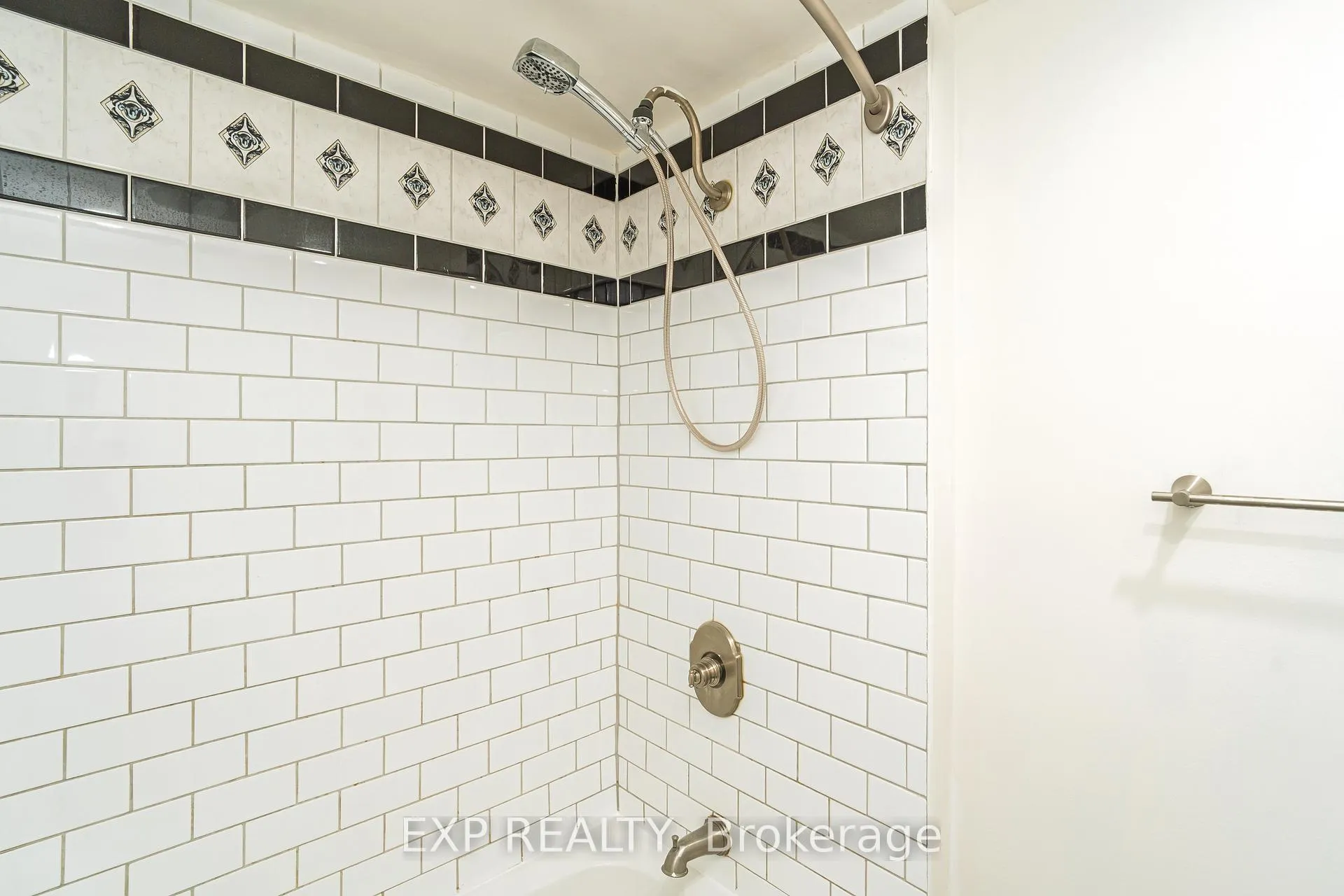 Photo 22 of Unit 415, 2000 Jasmine Crescent, Ottawa, Beacon Hill South — HOMEH