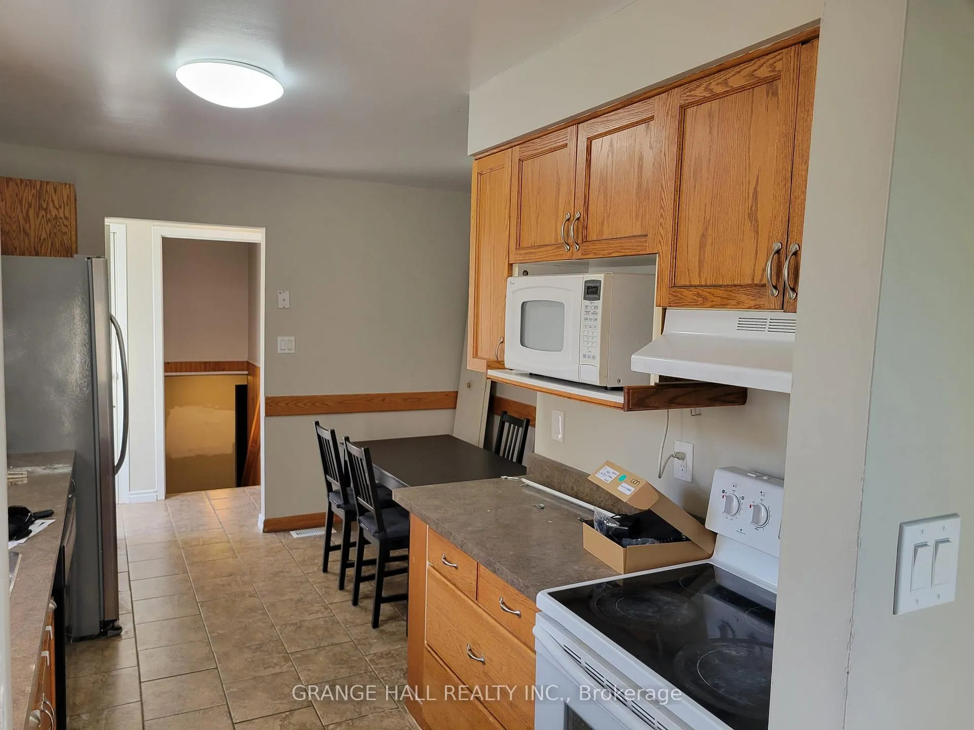 Photo 4 of 195 Keefer Road, Thorold, Confederation Heights — HOMEH