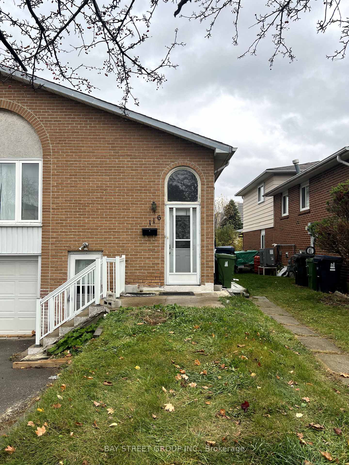 Photo 1 of Unit Upper, 116 Hildenboro Square, Scarborough, L'Amoreaux — HOMEH