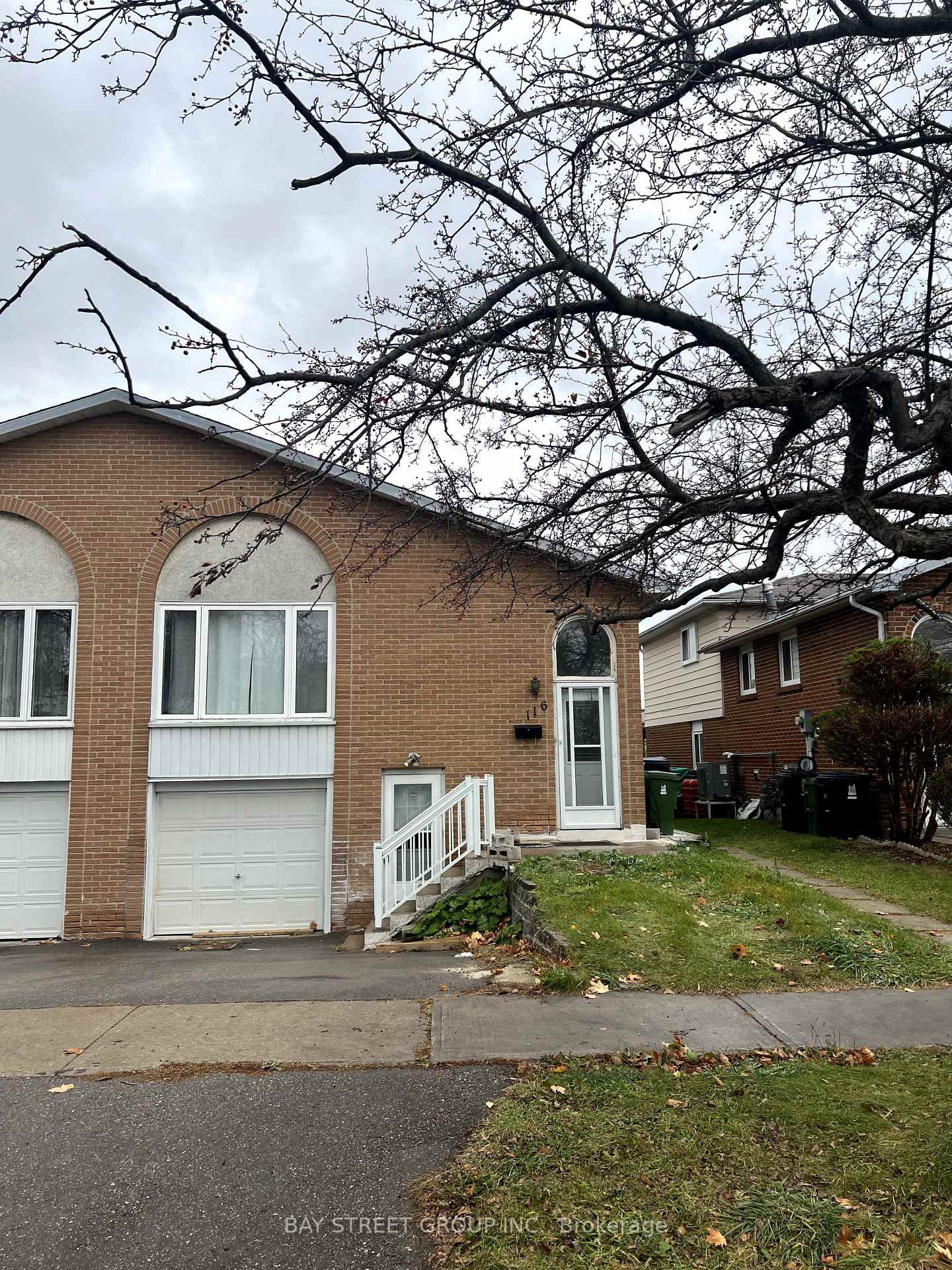 Photo 2 of Unit Upper, 116 Hildenboro Square, Scarborough, L'Amoreaux — HOMEH