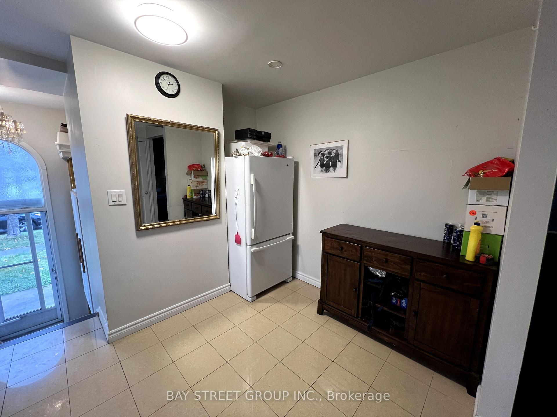 Photo 8 of Unit Upper, 116 Hildenboro Square, Scarborough, L'Amoreaux — HOMEH