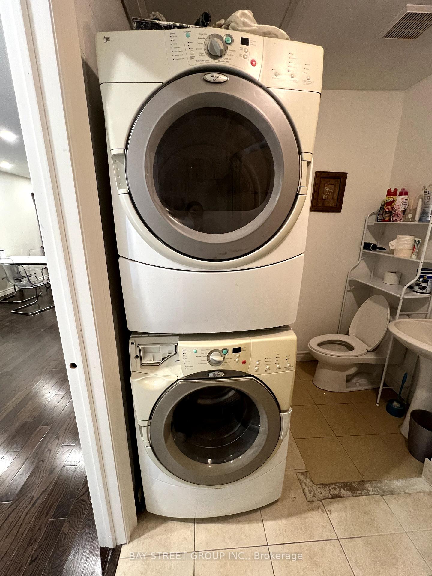 Photo 11 of Unit Upper, 116 Hildenboro Square, Scarborough, L'Amoreaux — HOMEH