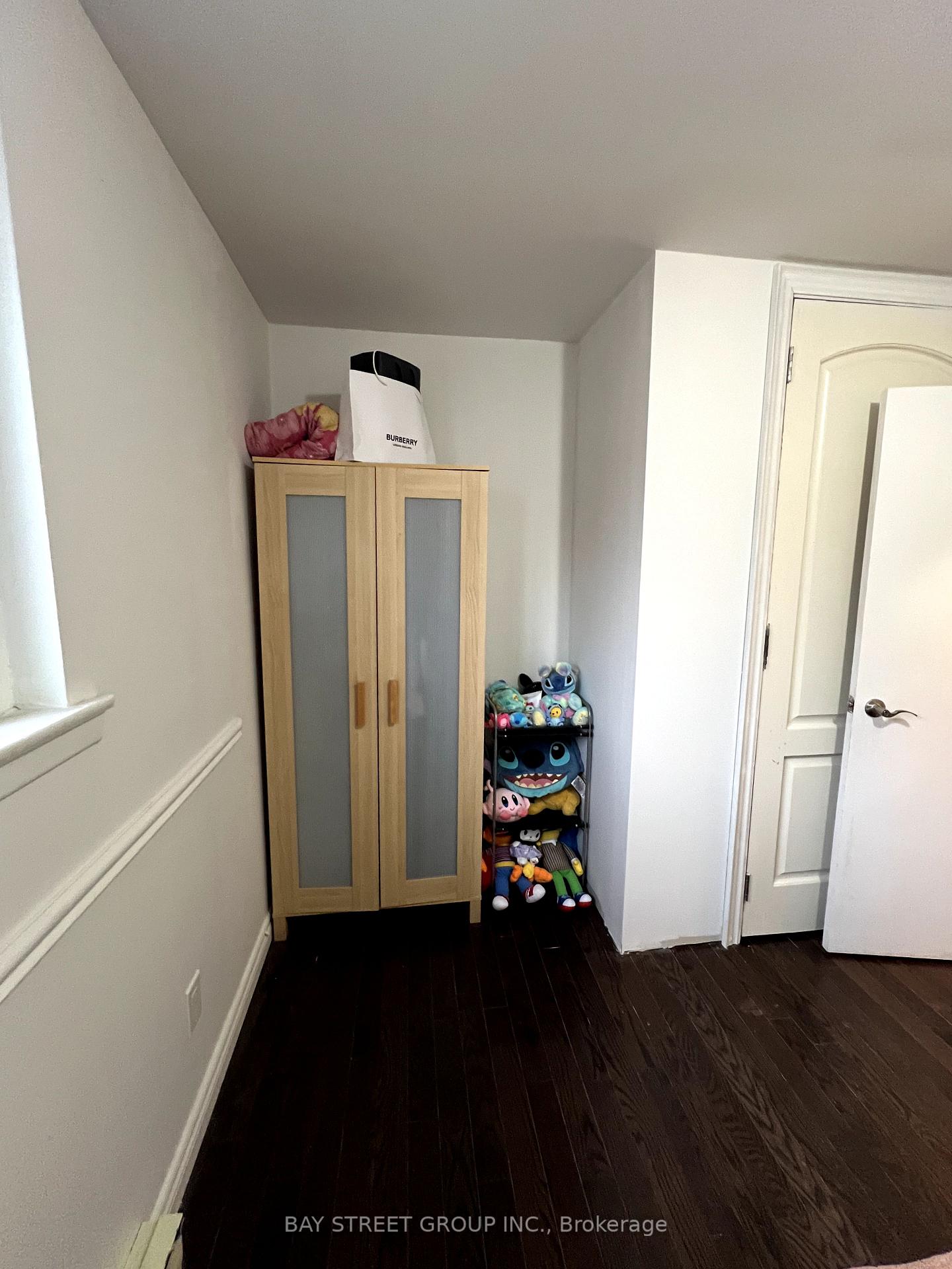 Photo 13 of Unit Upper, 116 Hildenboro Square, Scarborough, L'Amoreaux — HOMEH