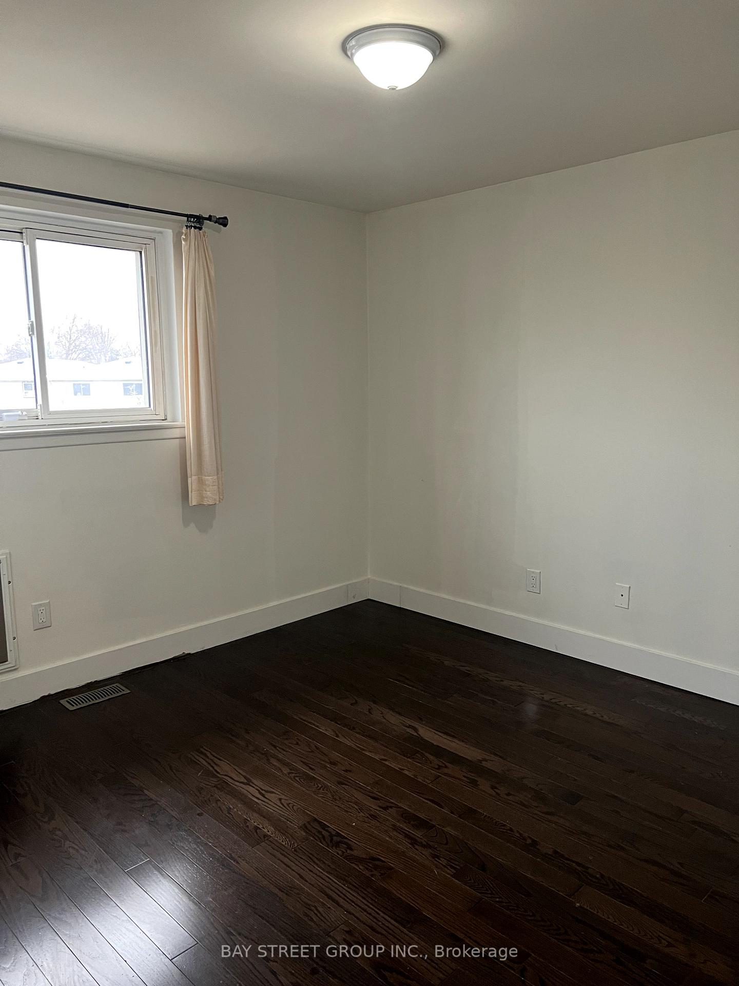 Photo 22 of Unit Upper, 116 Hildenboro Square, Scarborough, L'Amoreaux — HOMEH
