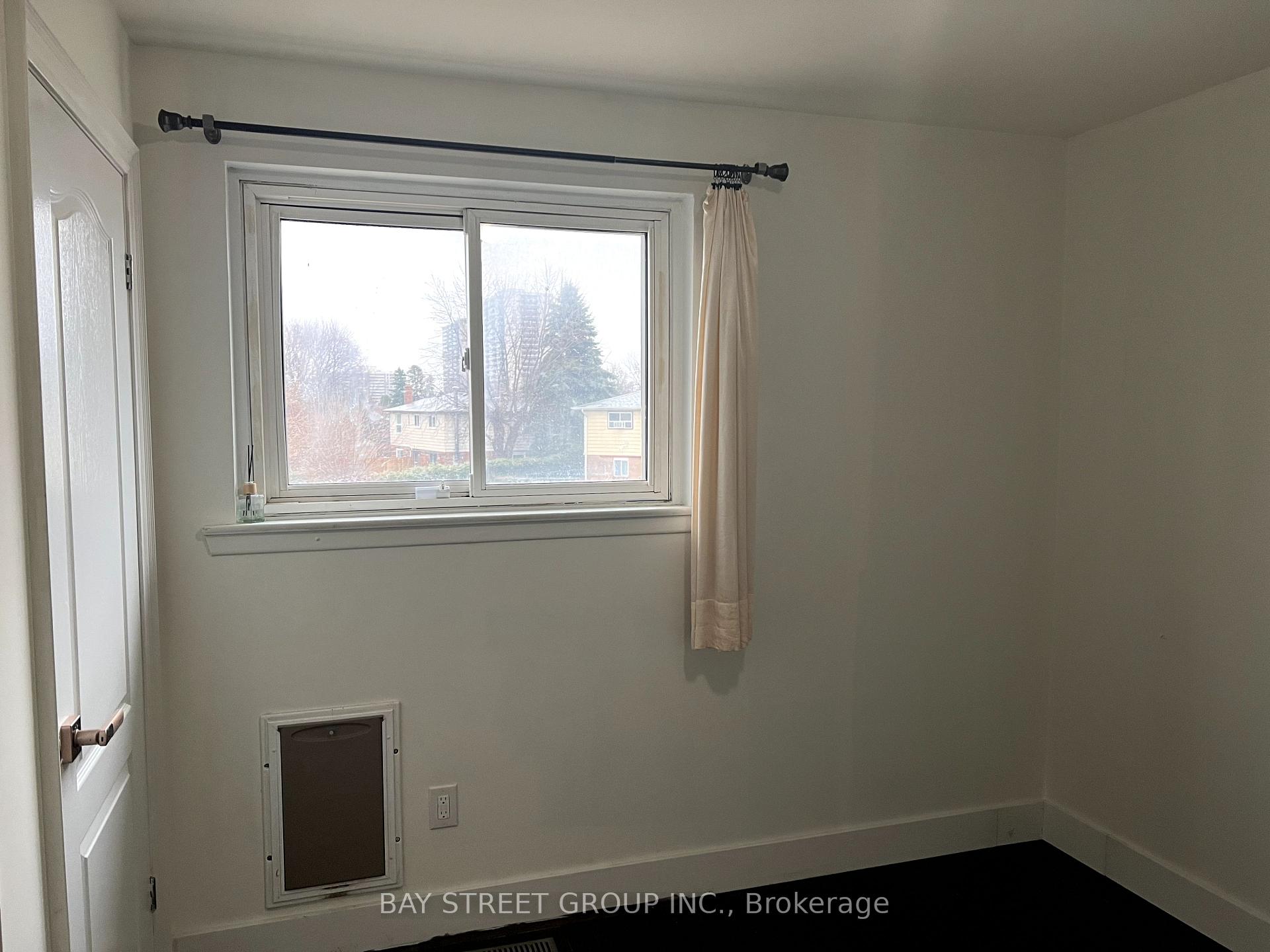 Photo 23 of Unit Upper, 116 Hildenboro Square, Scarborough, L'Amoreaux — HOMEH
