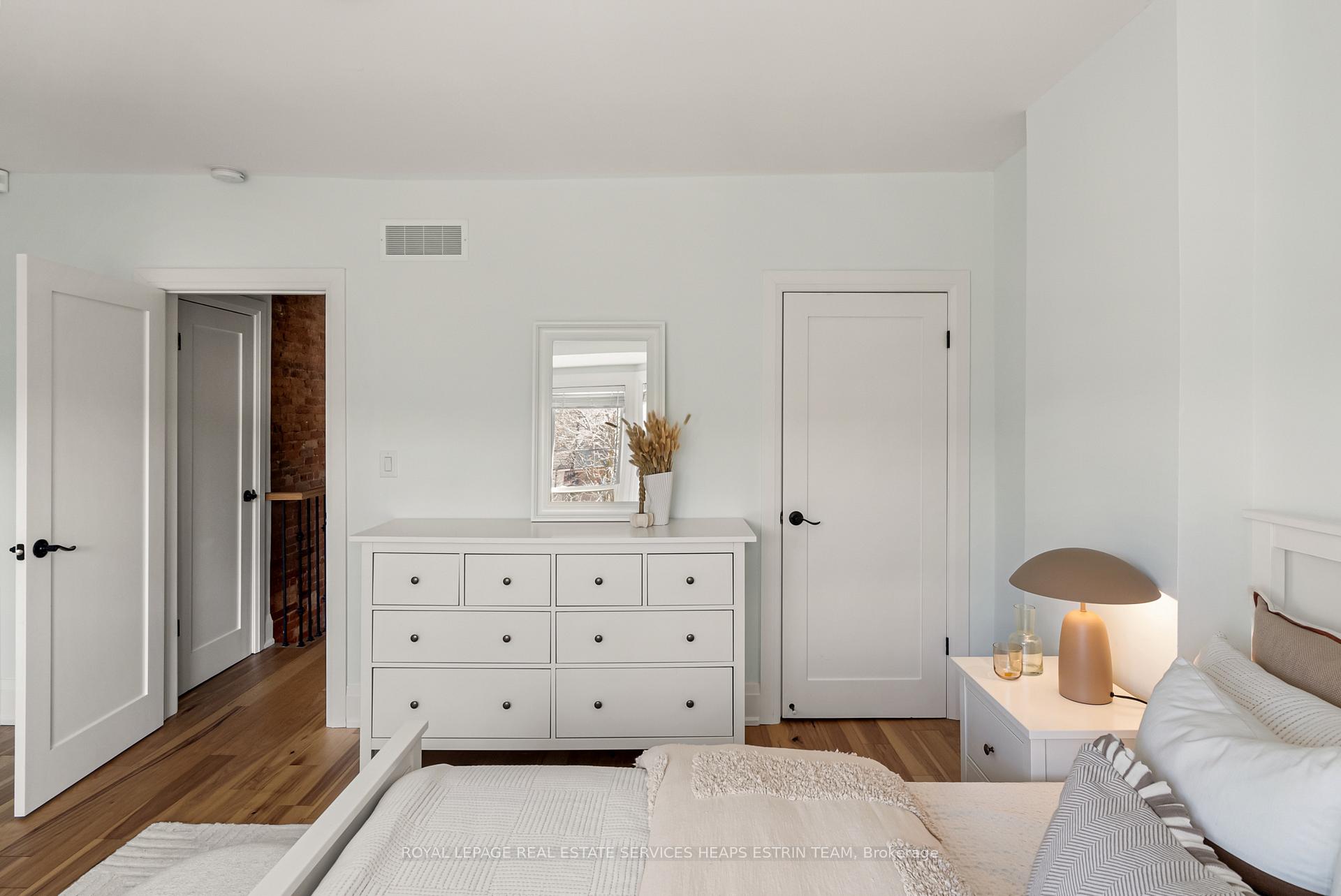 Photo 13 of 621 Crawford Street, Toronto, Palmerston-Little Italy — HOMEH